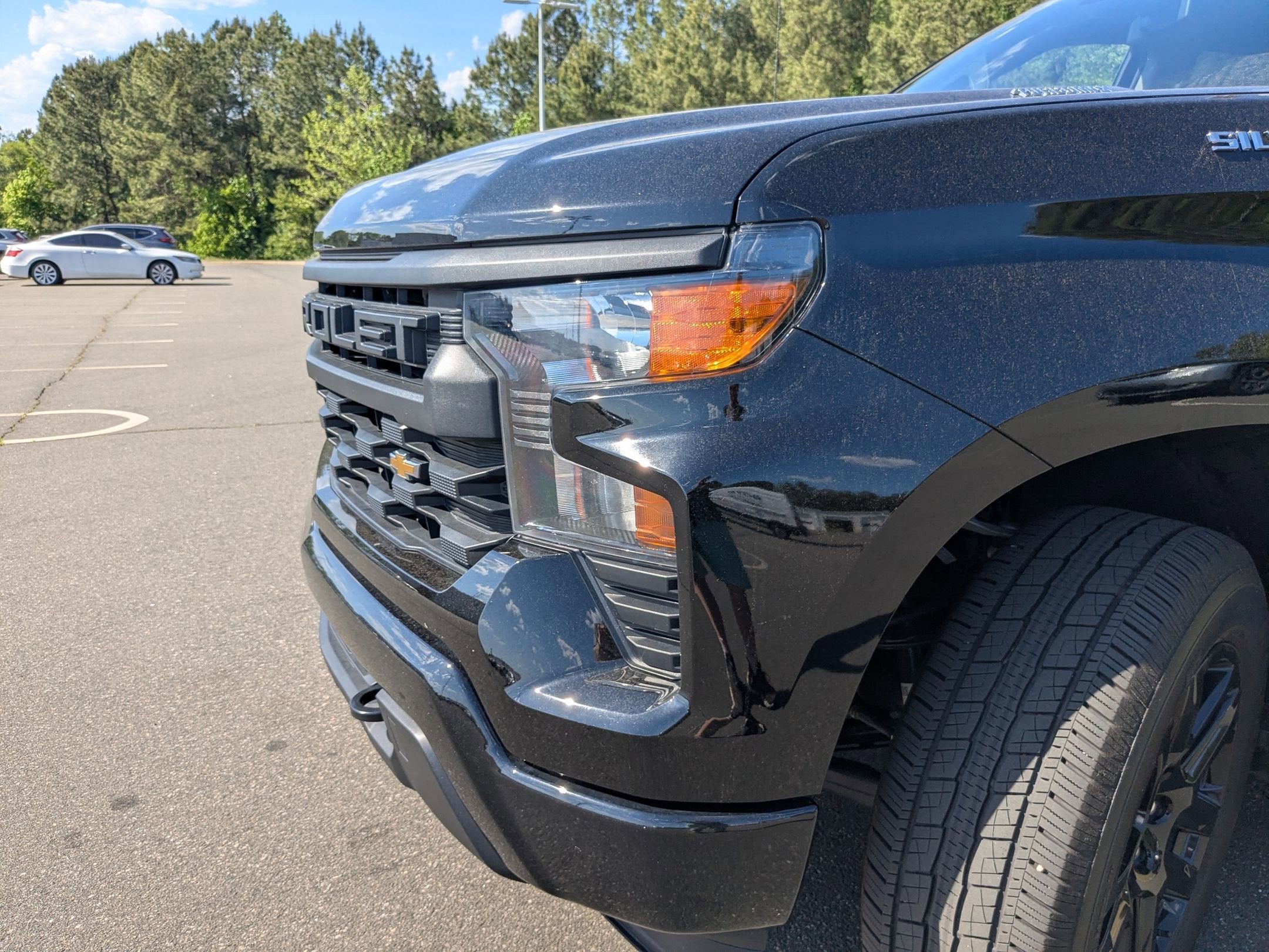 2025 Chevrolet Silverado 1500 Custom