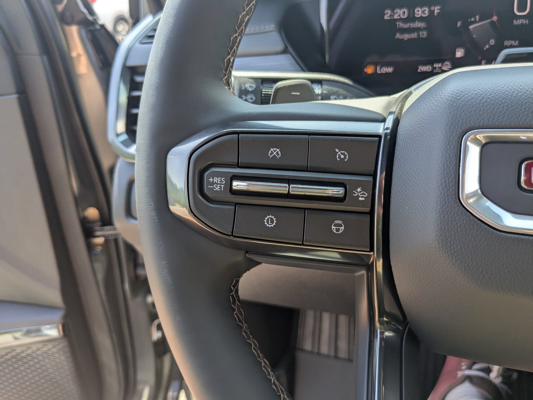 2027 GMC Acadia AT4