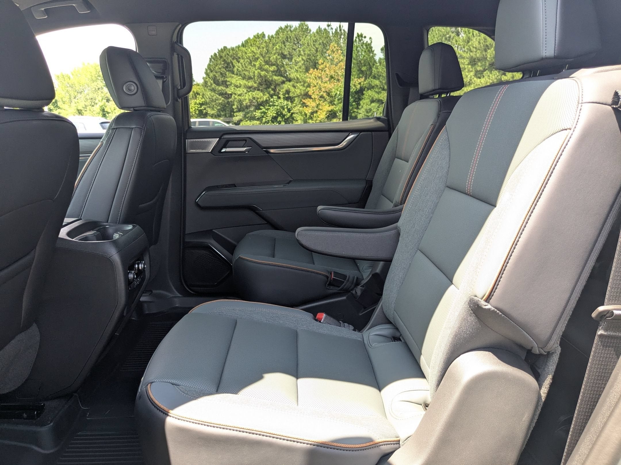 2027 GMC Acadia AT4