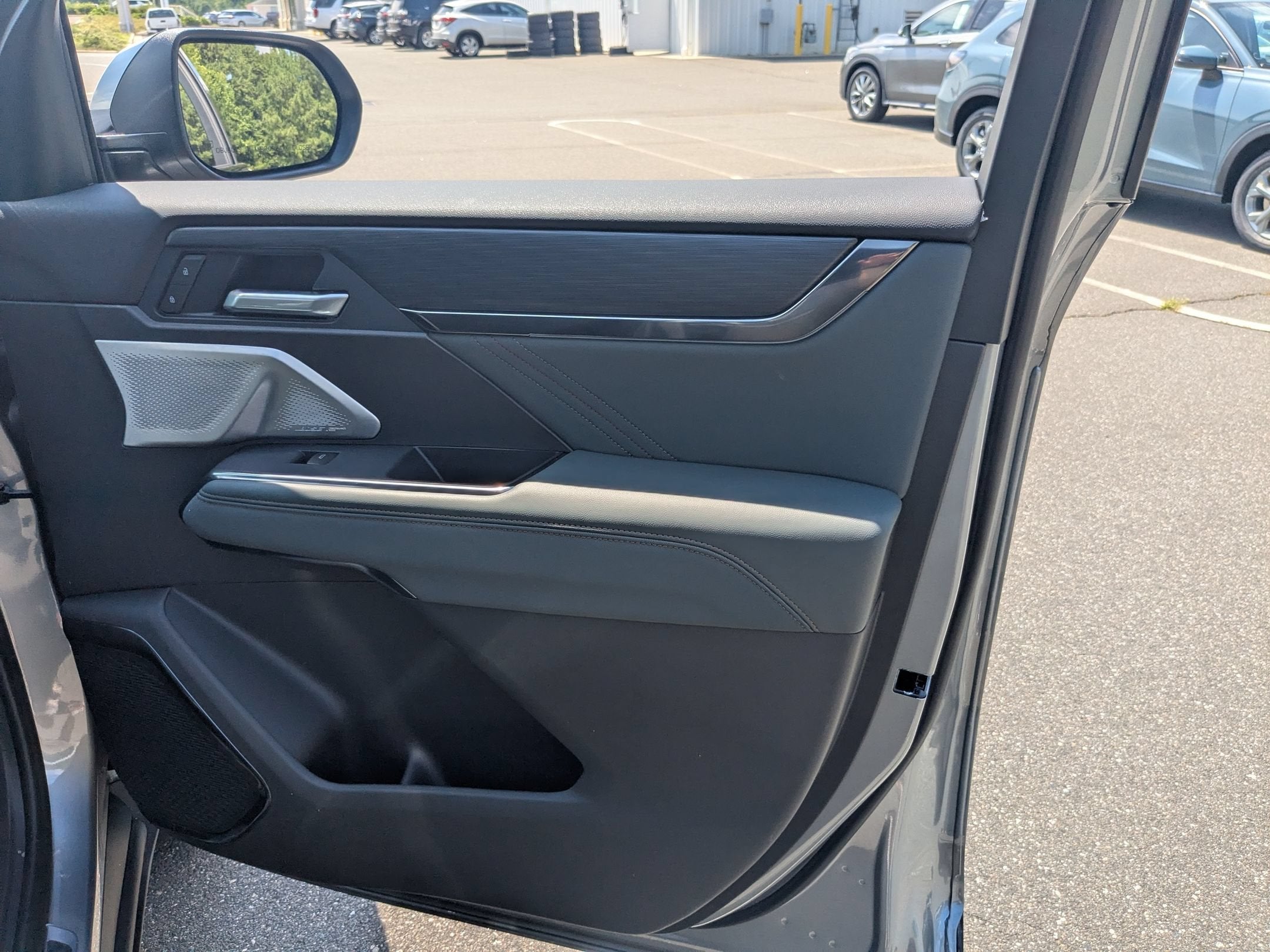 2027 GMC Acadia AT4