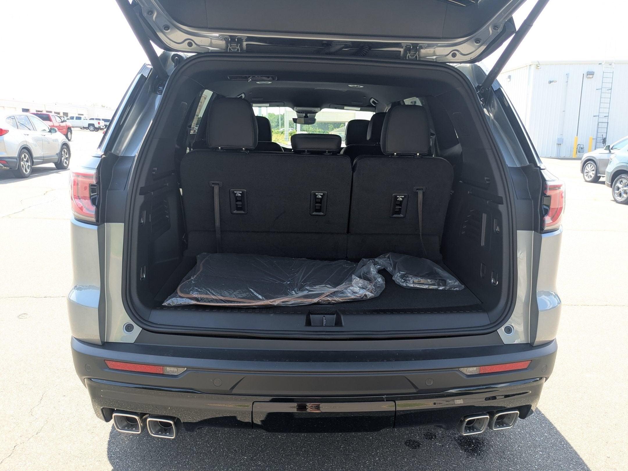 2027 GMC Acadia AT4