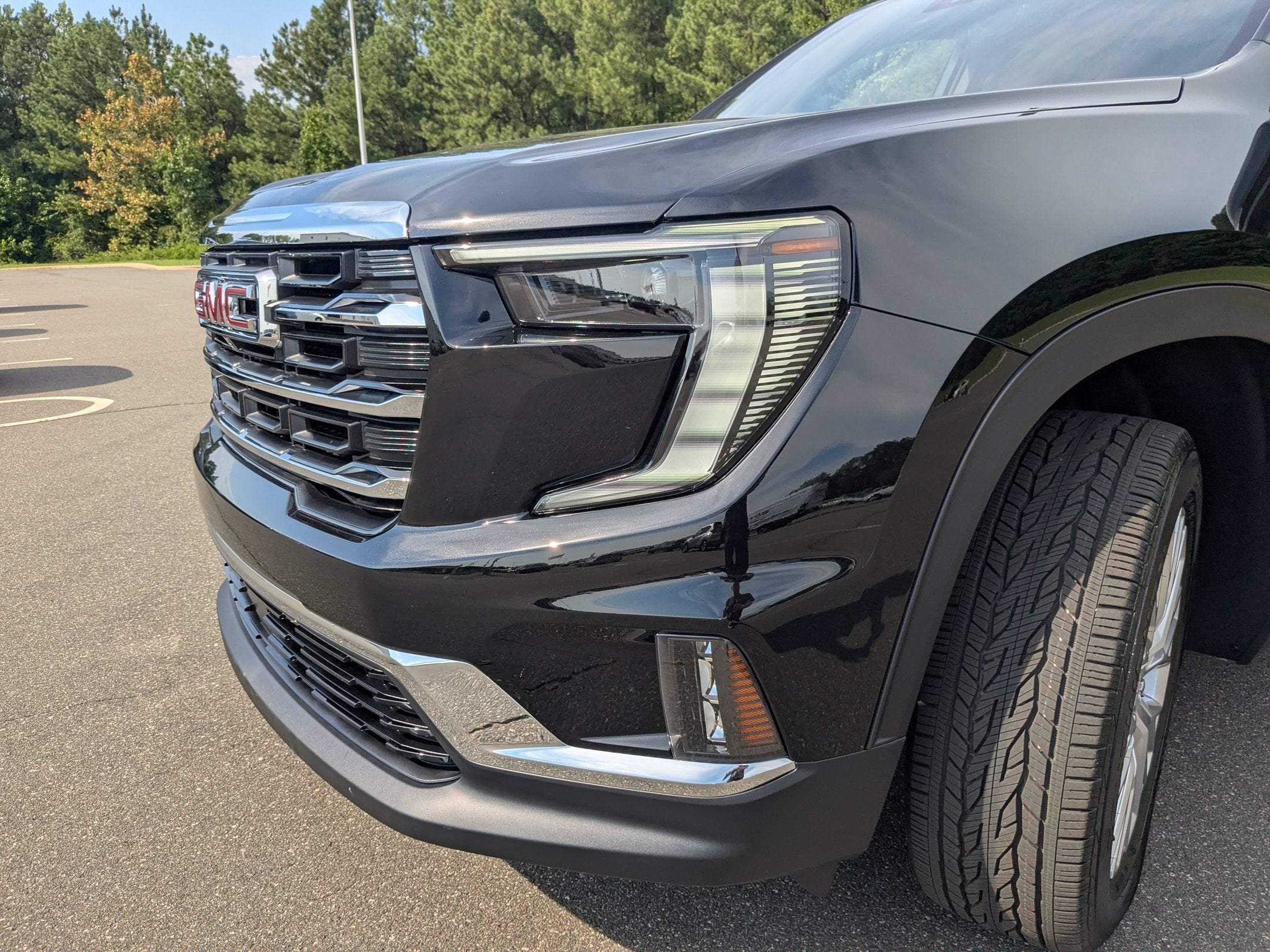 2027 GMC Acadia Elevation