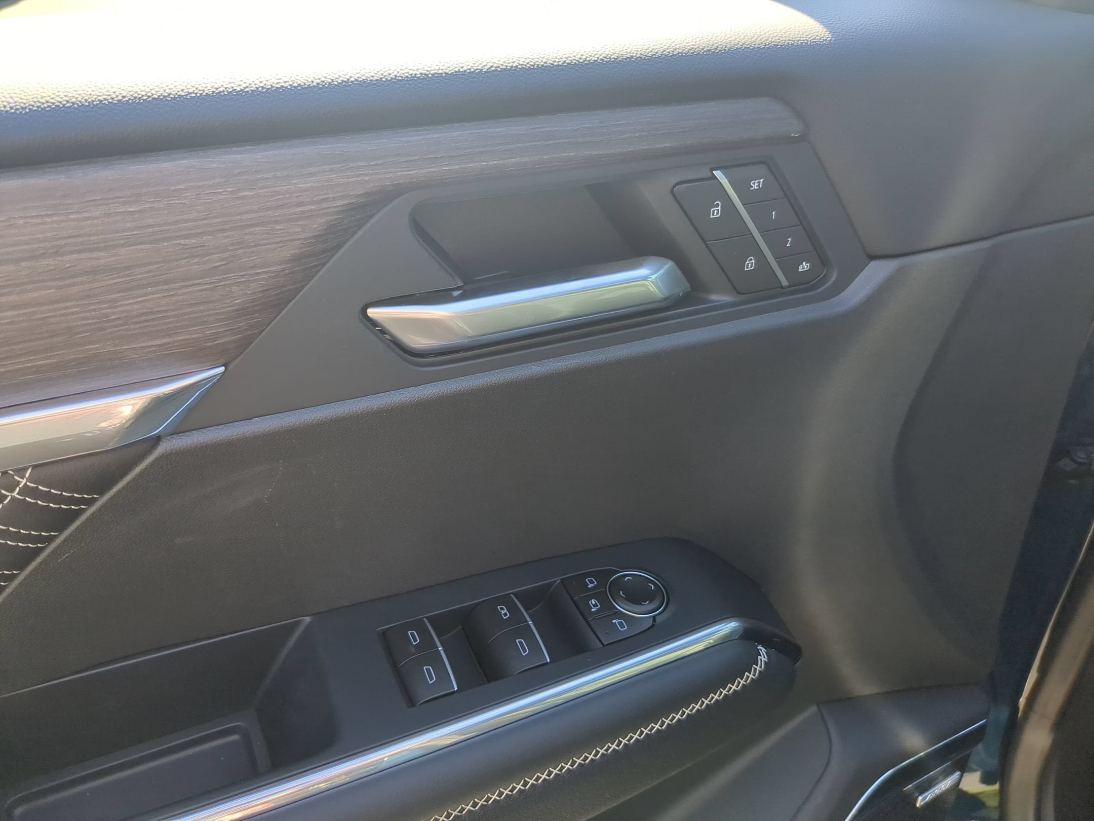 2027 GMC Acadia Denali