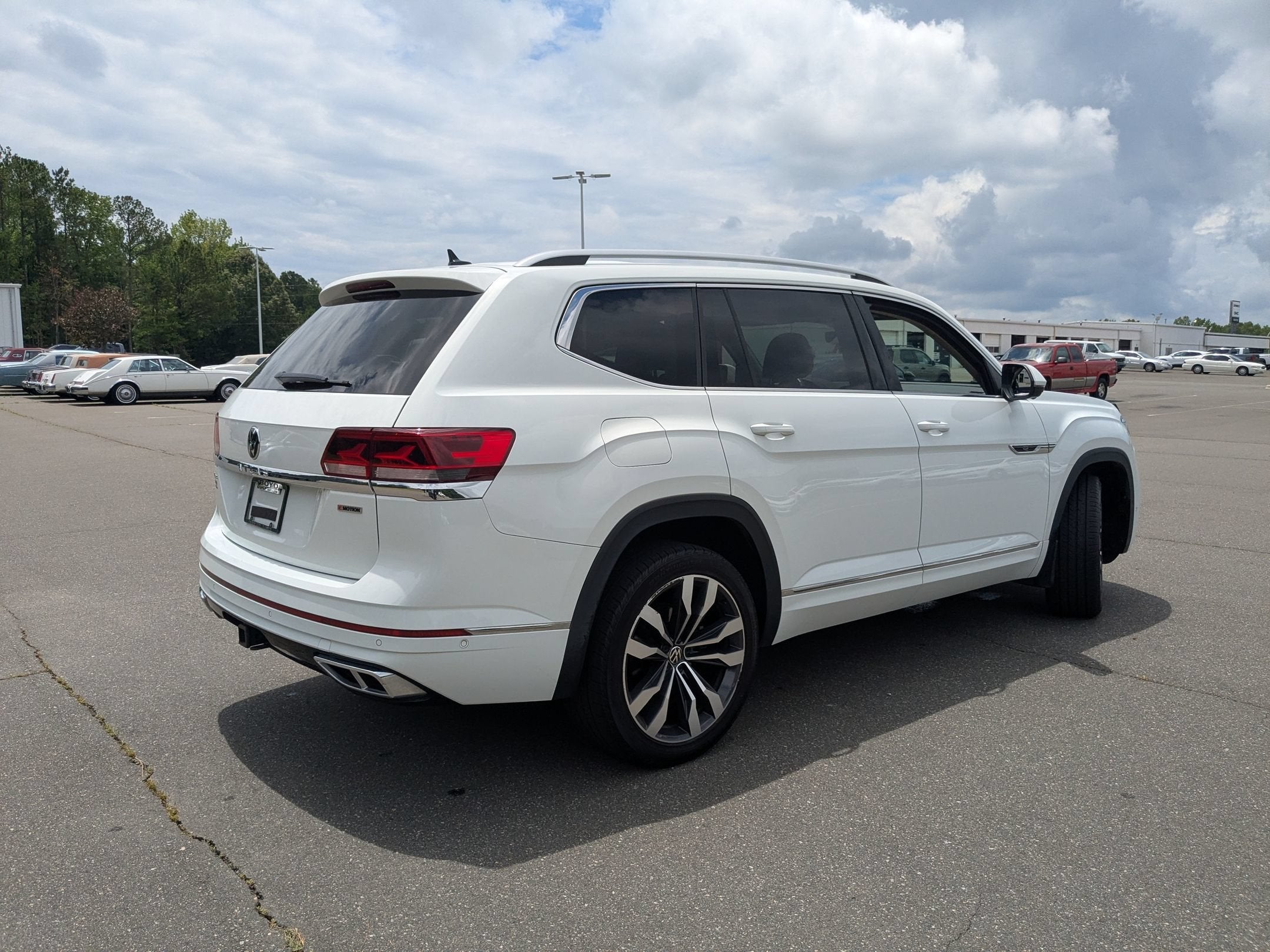 2022 Volkswagen Atlas 3.6L V6 SEL Premium R-Line
