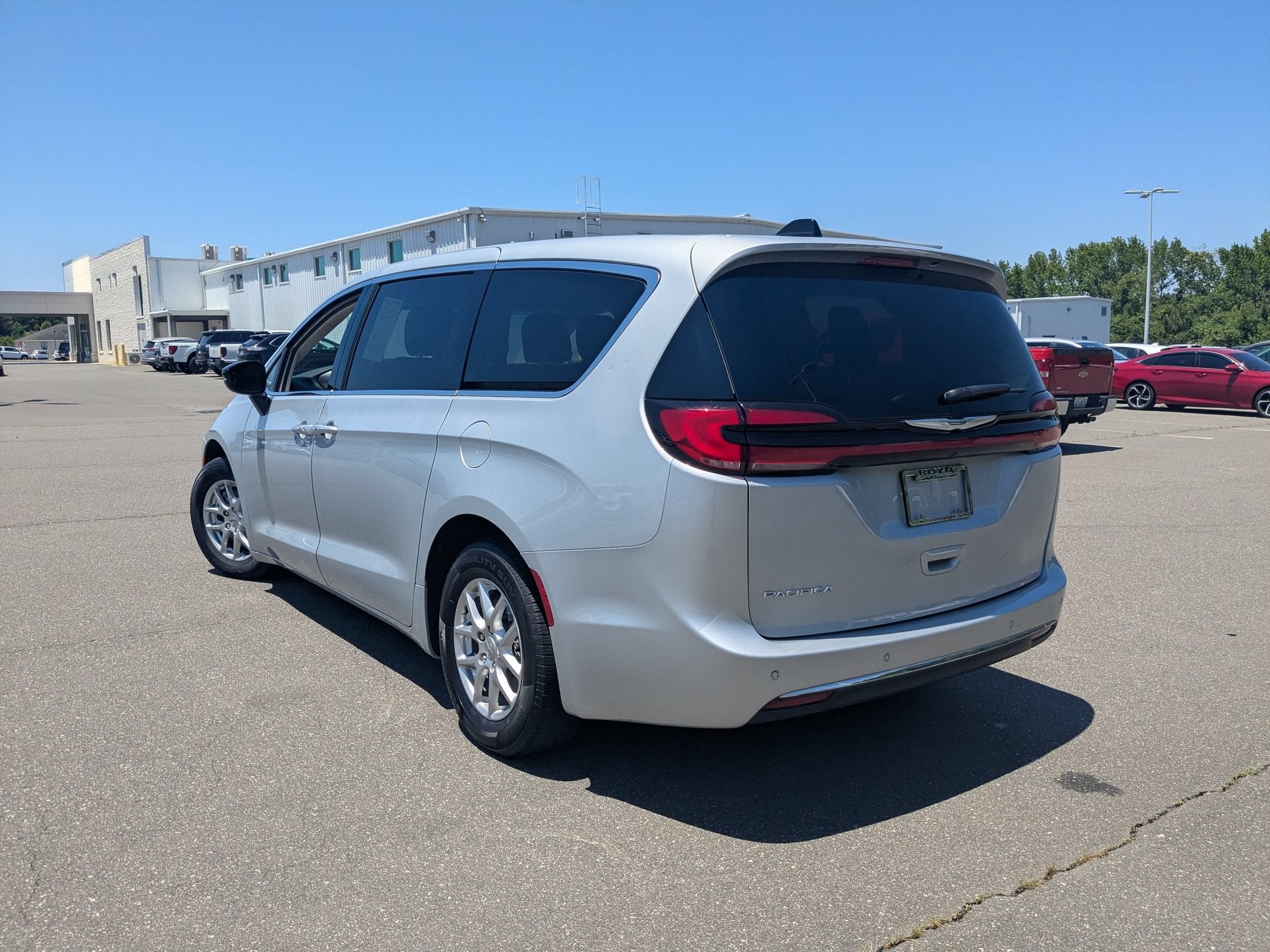 2024 Chrysler Pacifica Touring L