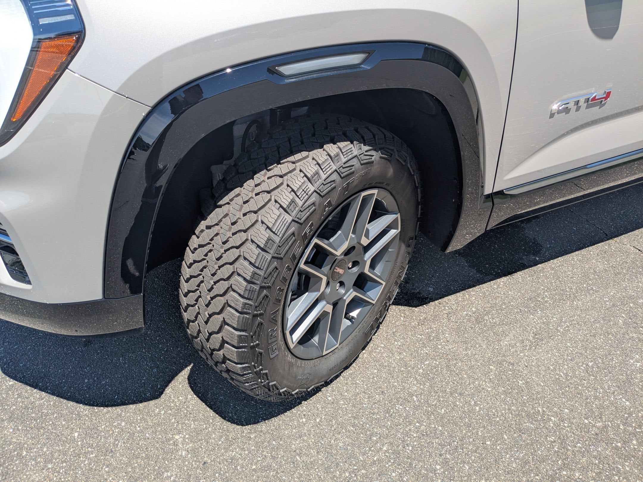 2027 GMC Terrain AWD AT4