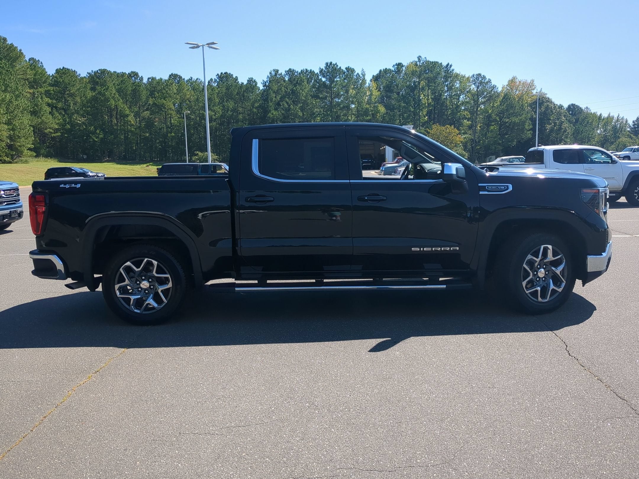 2023 GMC Sierra 1500 SLE