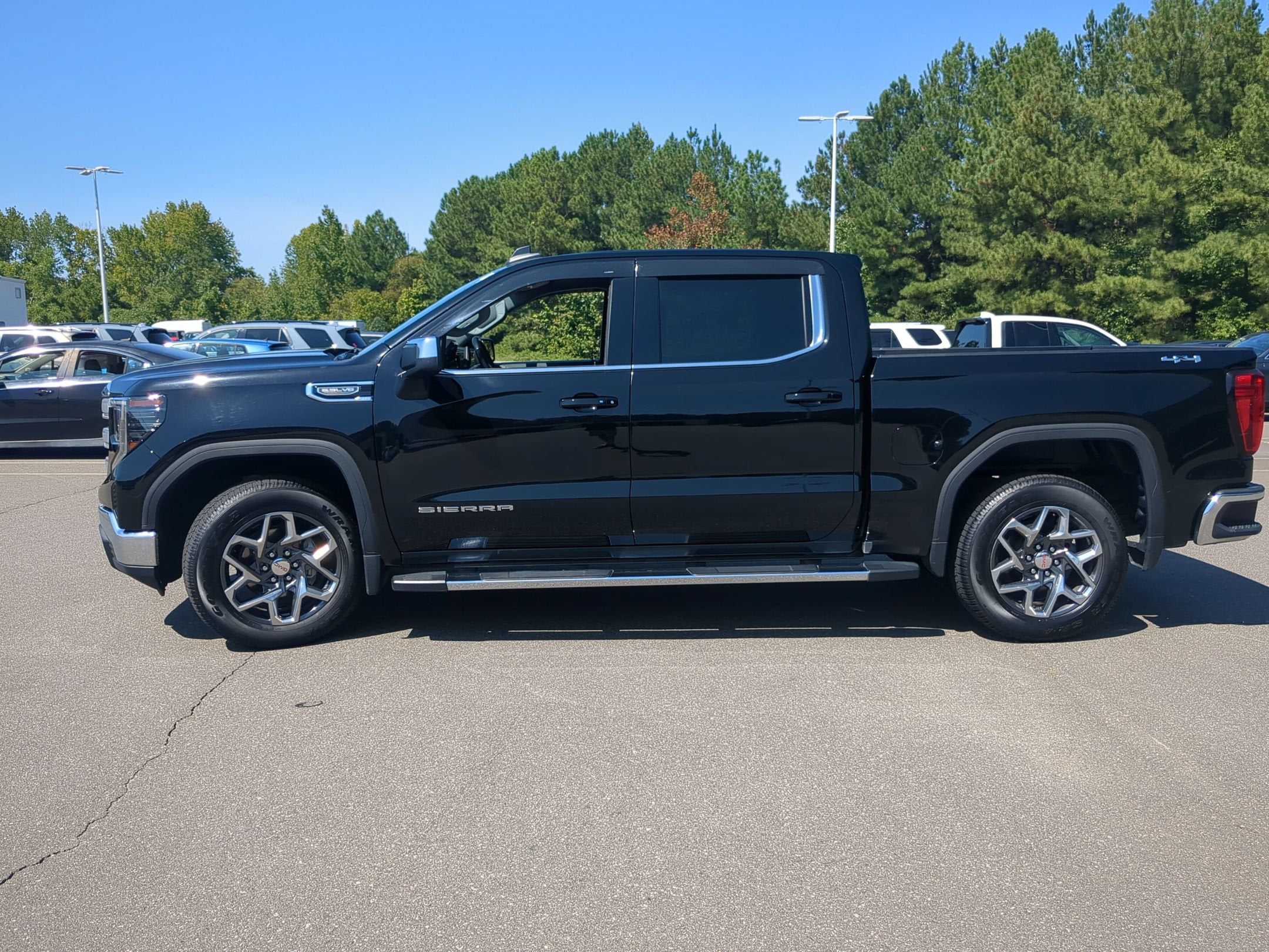 2023 GMC Sierra 1500 SLE