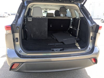 2023 Toyota Highlander LE