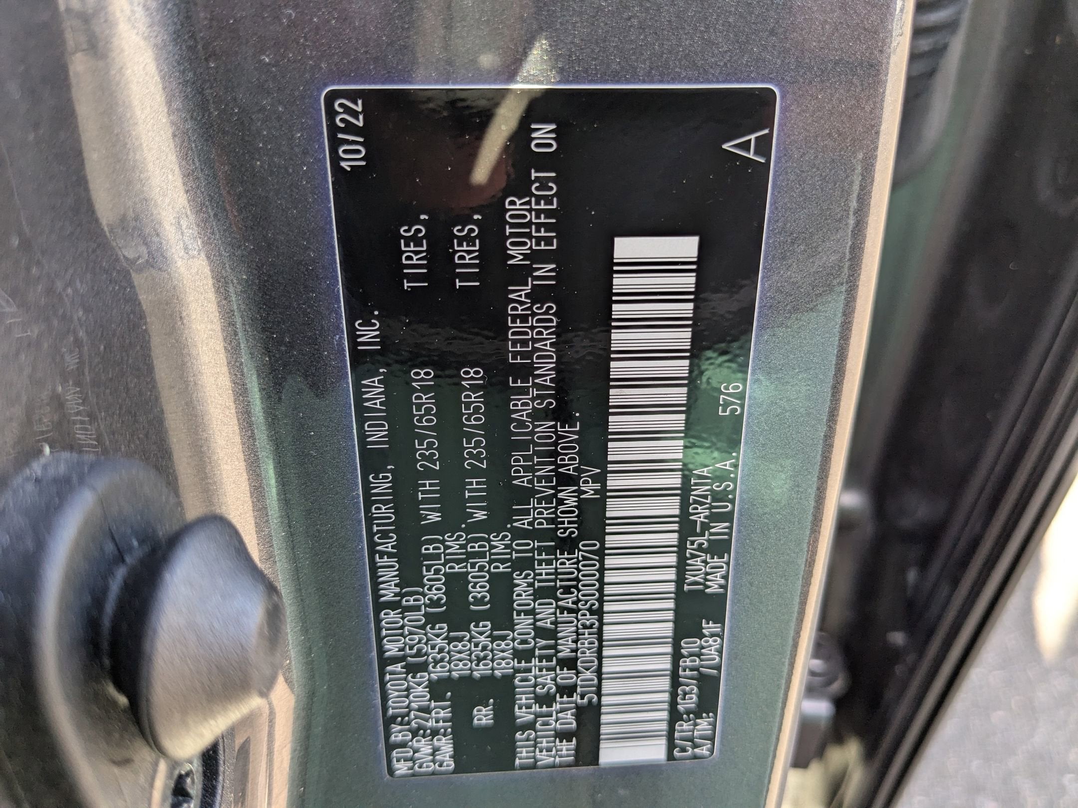 2023 Toyota Highlander LE