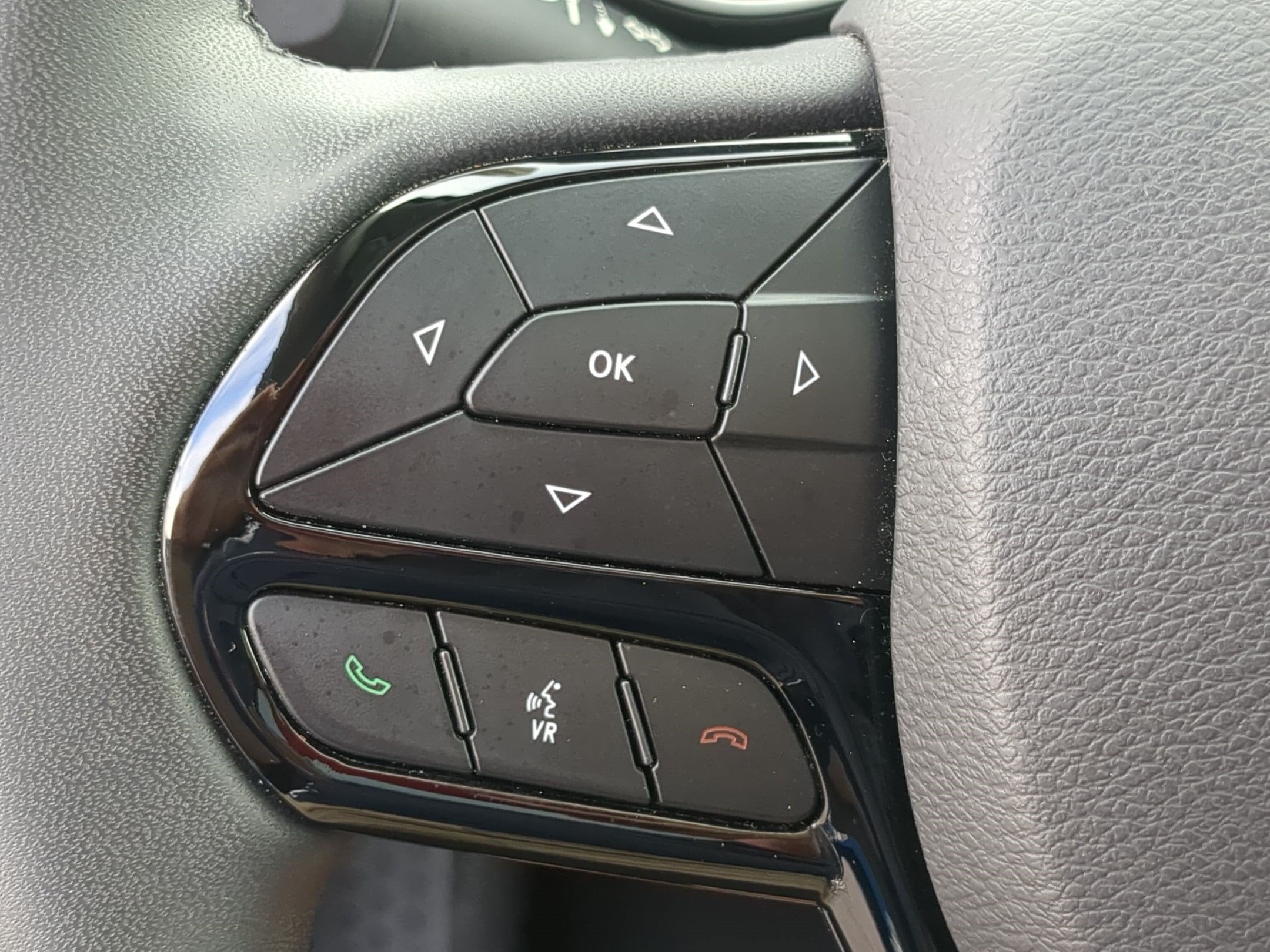 2023 Jeep Cherokee Altitude Lux 4x4