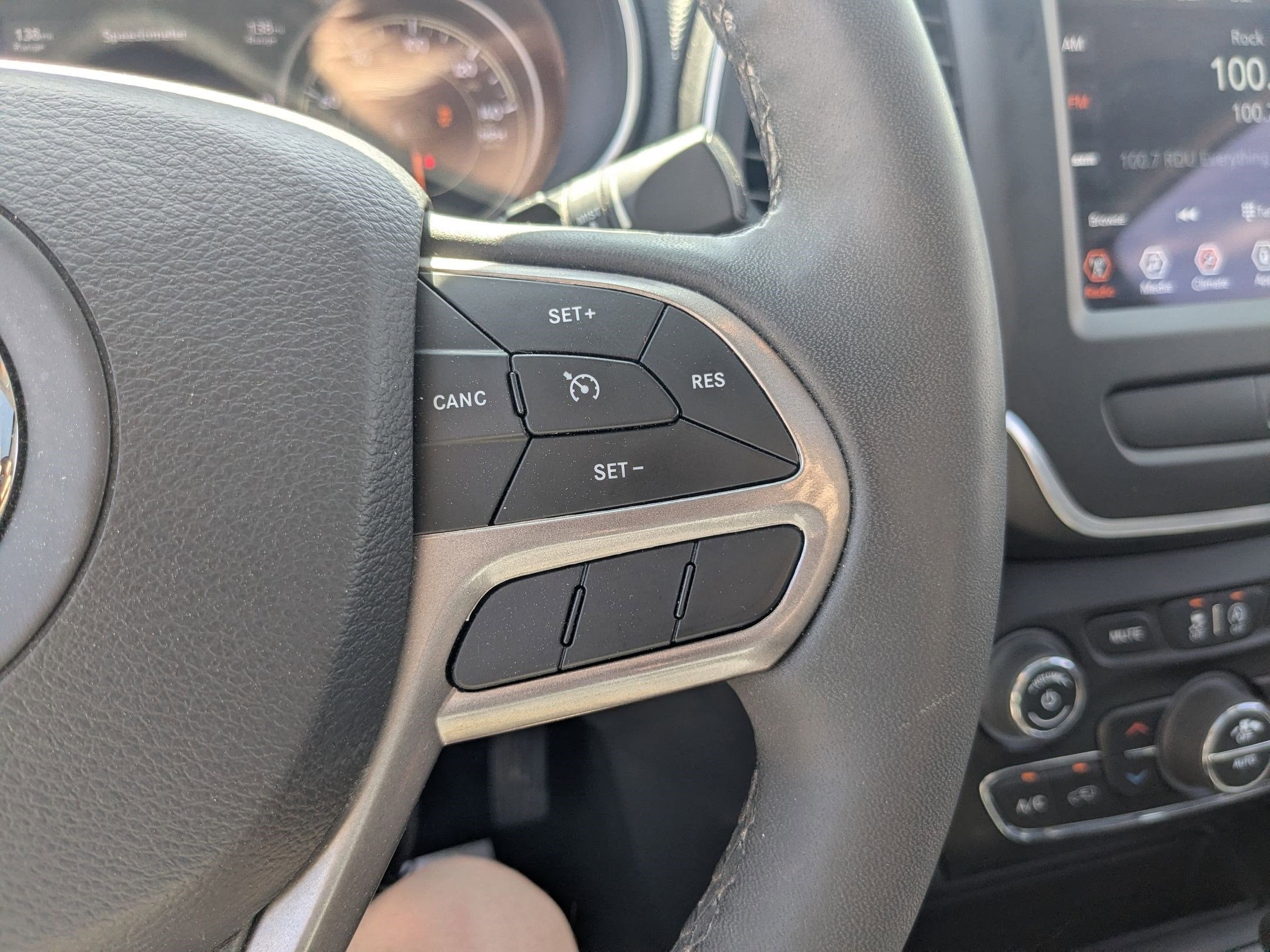 2022 Jeep Cherokee Latitude Lux 4x4