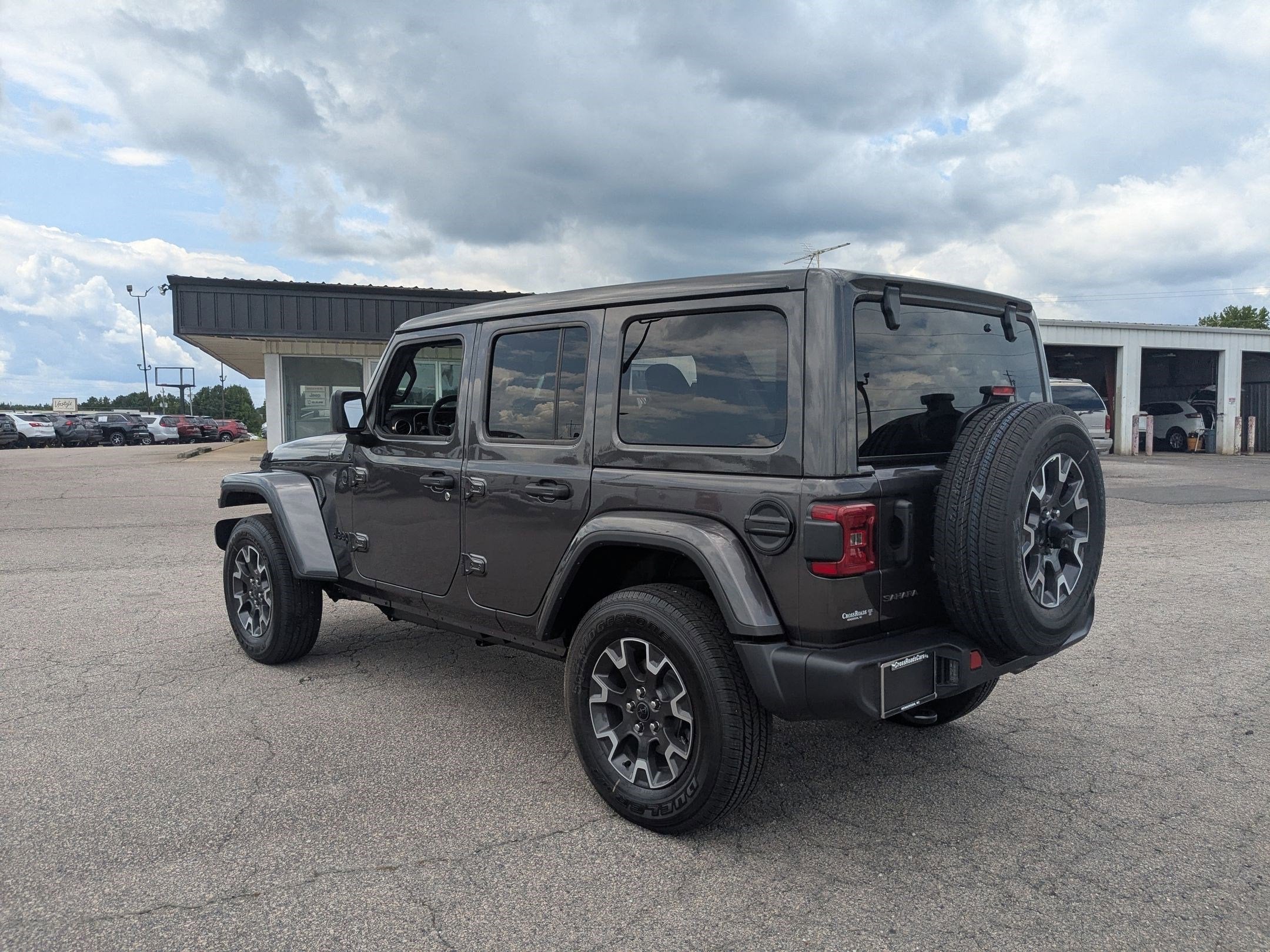 2025 Jeep Wrangler WRANGLER 4-DOOR SAHARA