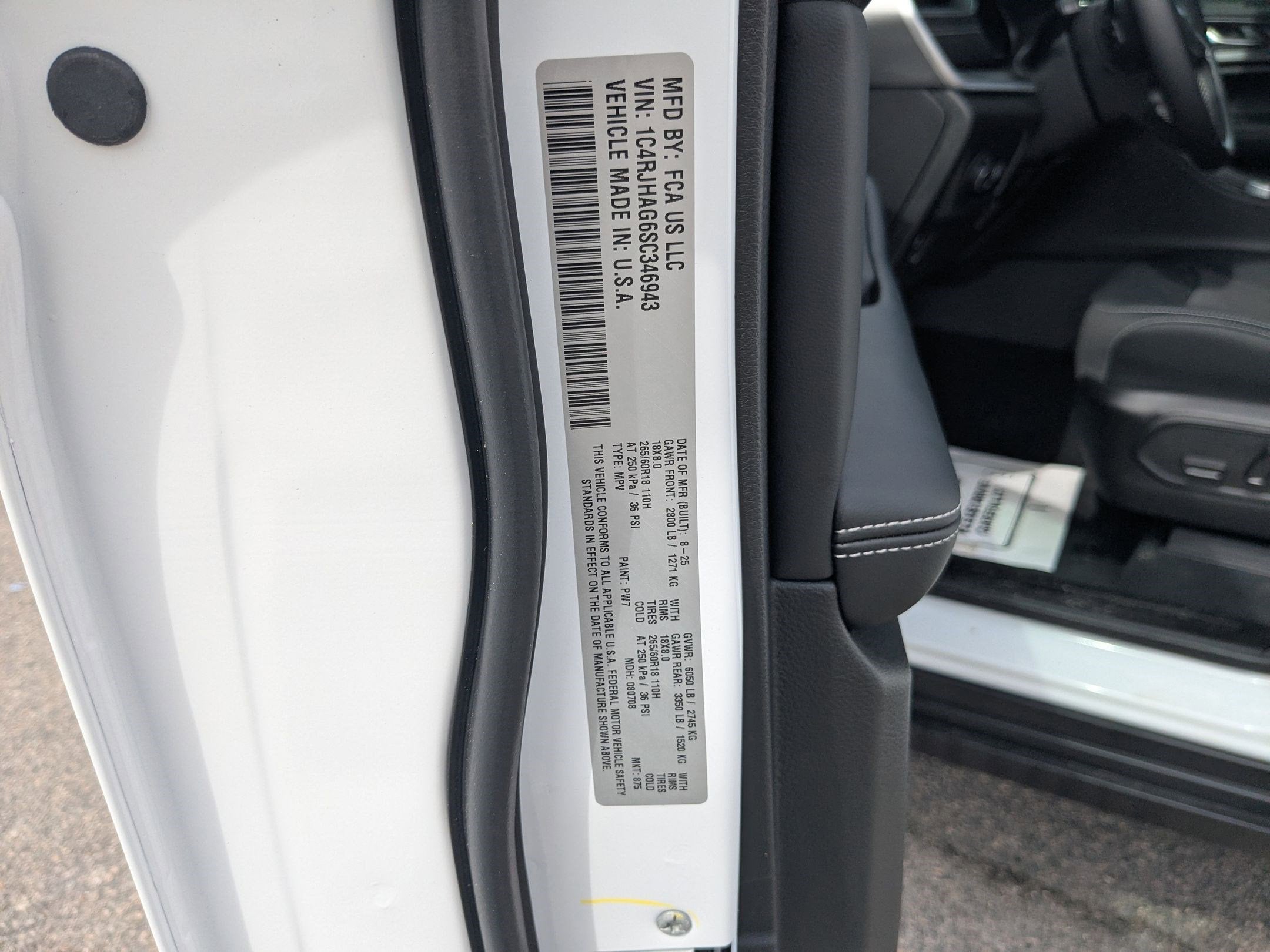 2025 Jeep Grand Cherokee GRAND CHEROKEE LAREDO X 4X4