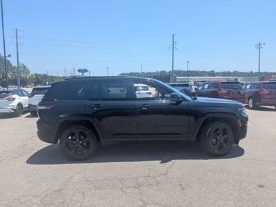 2023 Jeep Grand Cherokee Altitude 4x4
