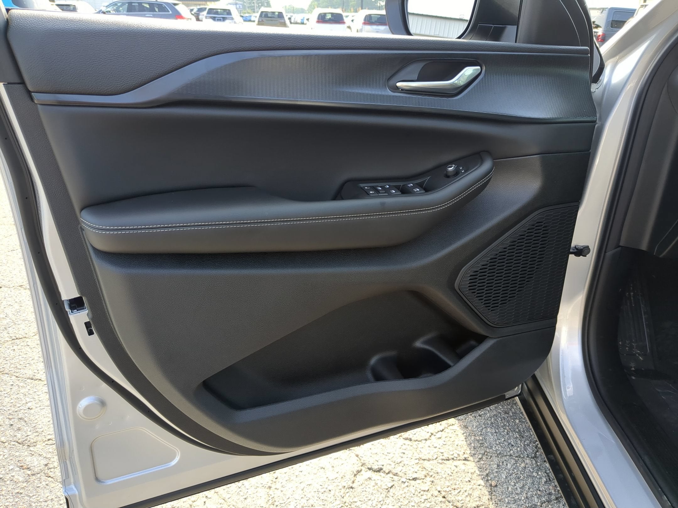 2026 Jeep Grand Cherokee L GRAND CHEROKEE L LAREDO X 4X4