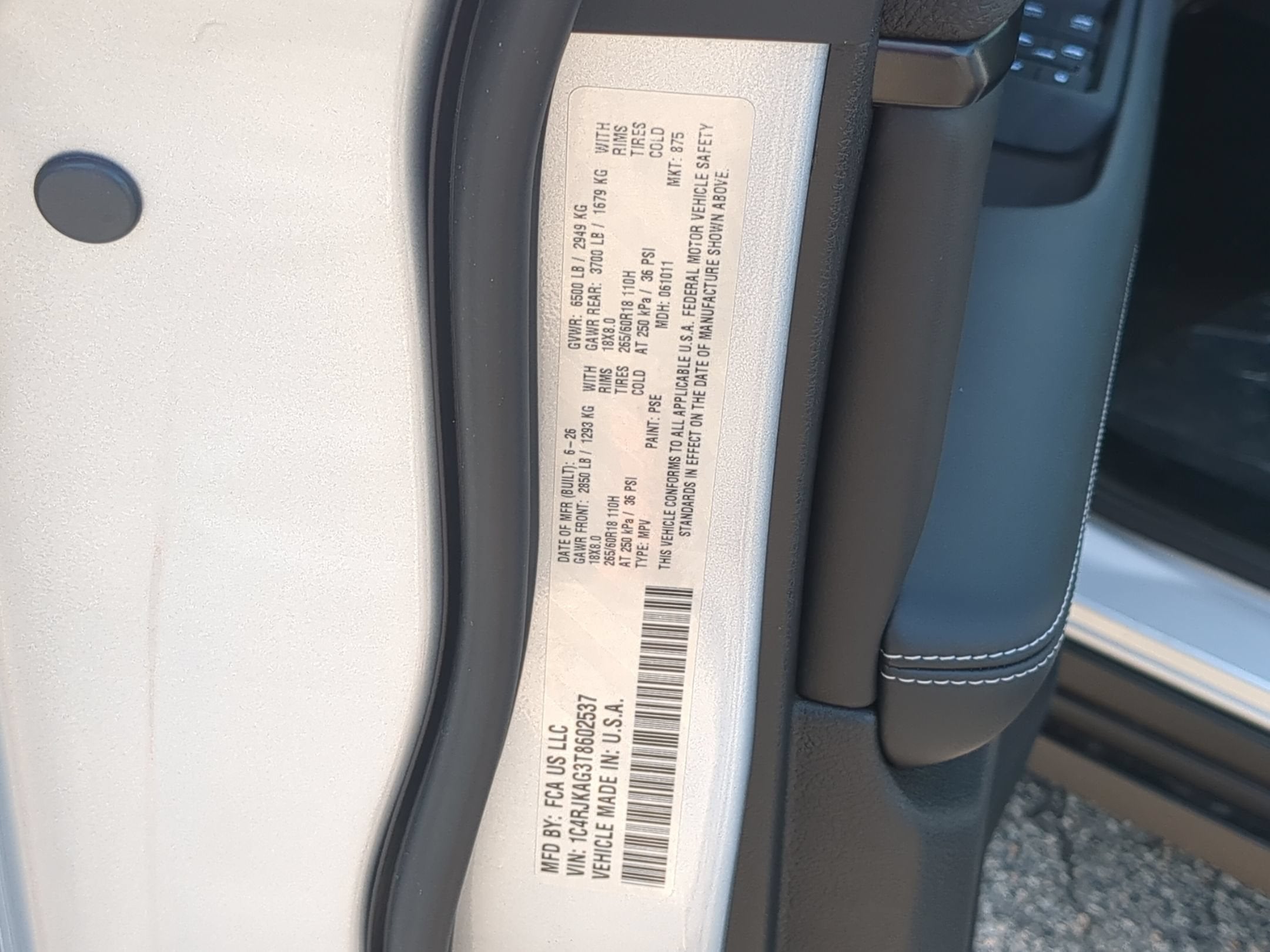 2026 Jeep Grand Cherokee L GRAND CHEROKEE L LAREDO X 4X4