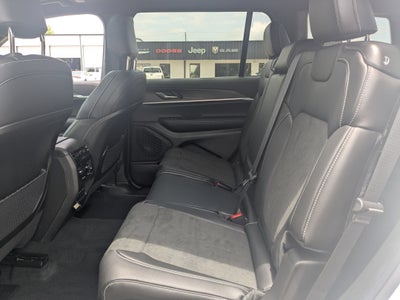 2026 Jeep Grand Cherokee L GRAND CHEROKEE L LAREDO ALTITUDE 4X4