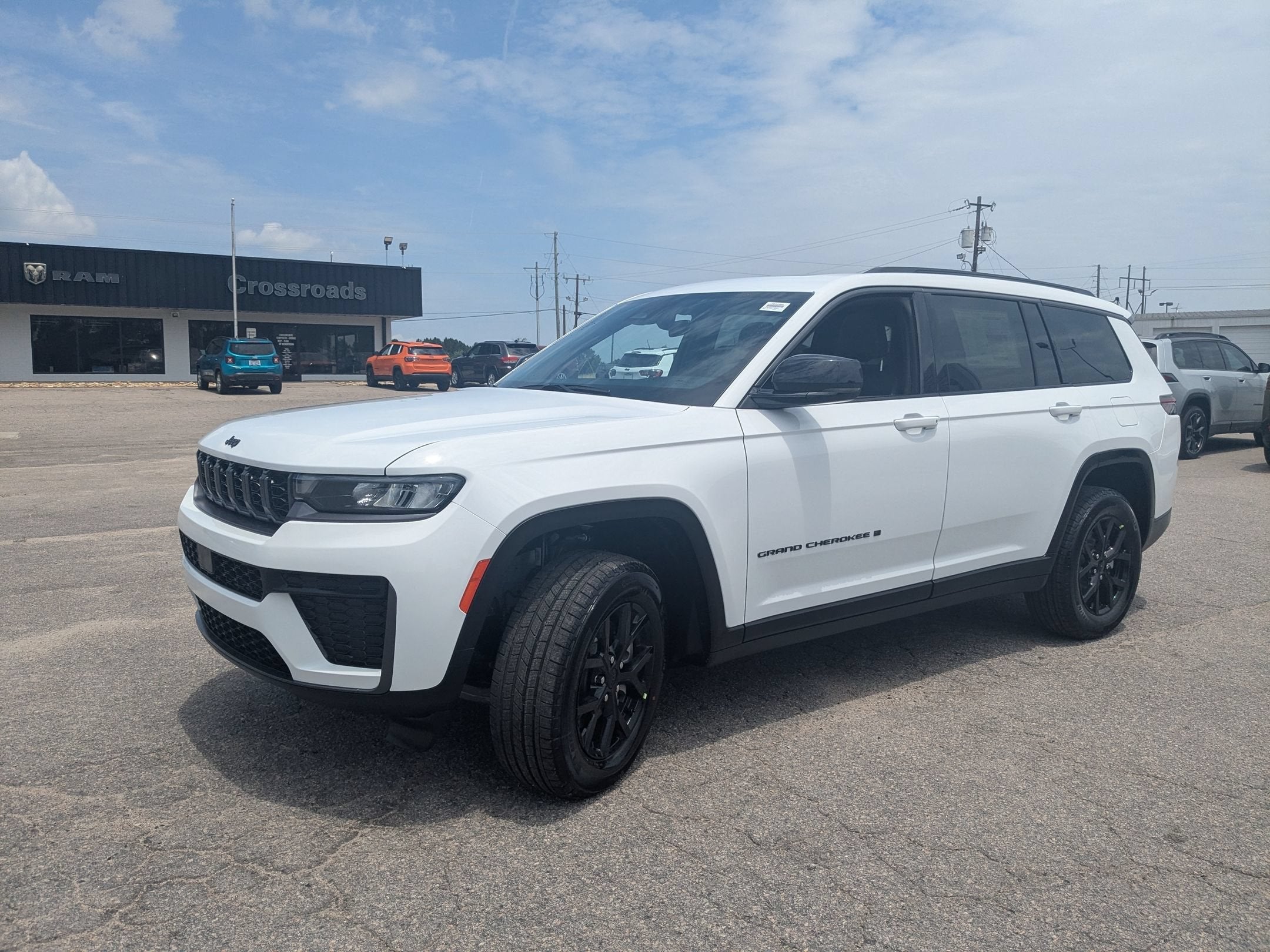 2026 Jeep Grand Cherokee L GRAND CHEROKEE L LAREDO ALTITUDE 4X4