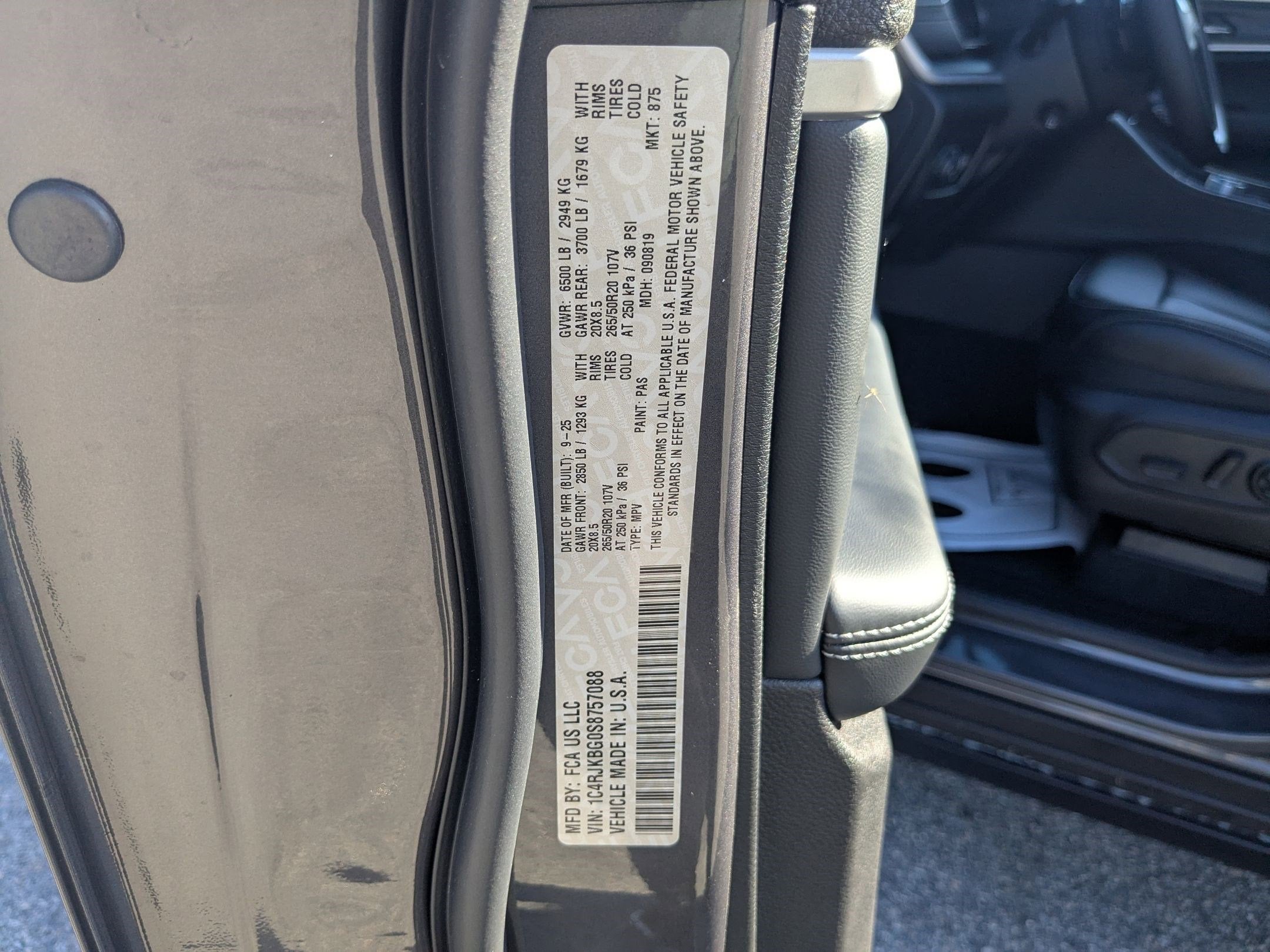 2025 Jeep Grand Cherokee L GRAND CHEROKEE L LIMITED 4X4