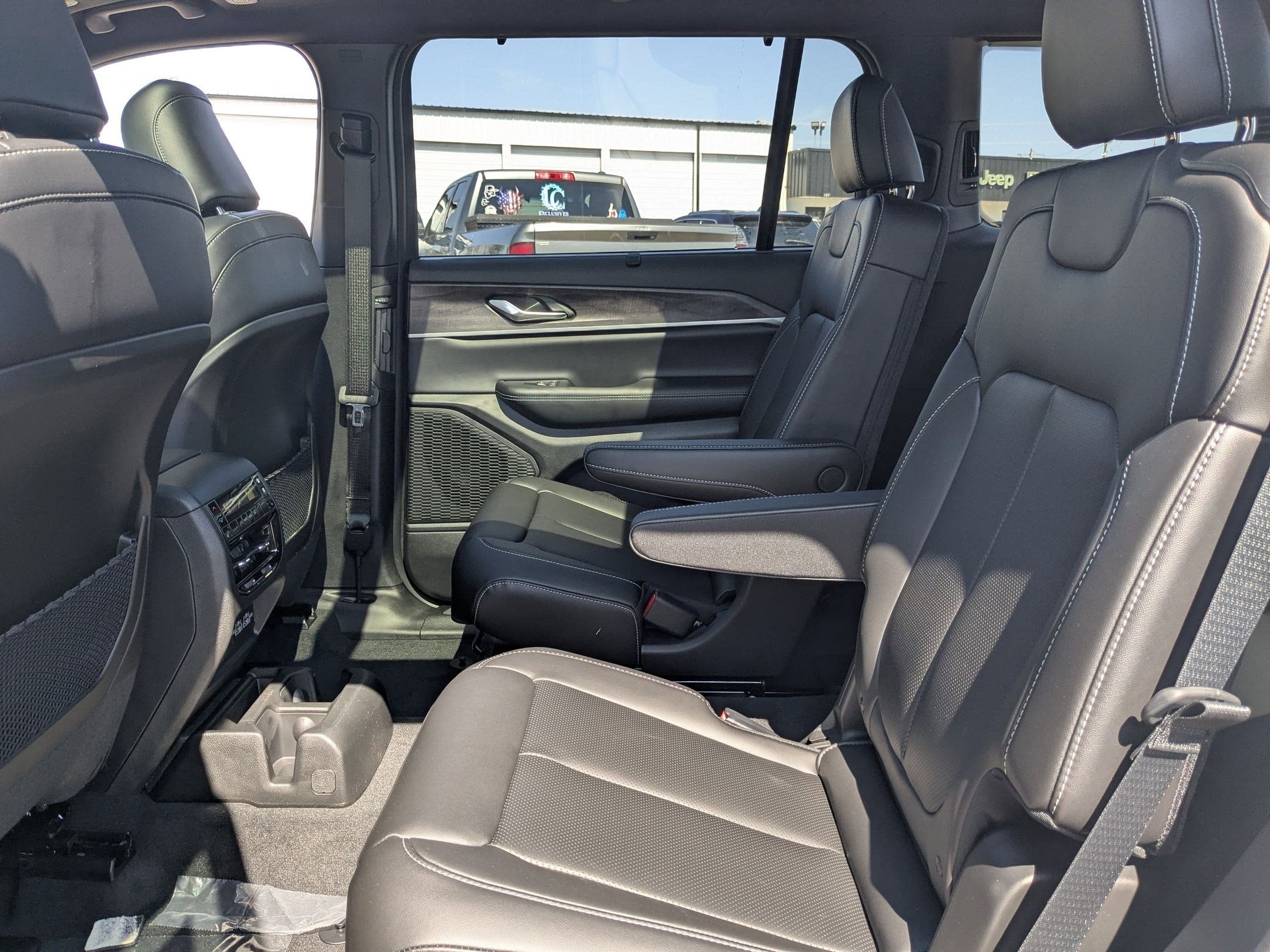 2025 Jeep Grand Cherokee L GRAND CHEROKEE L LIMITED 4X4