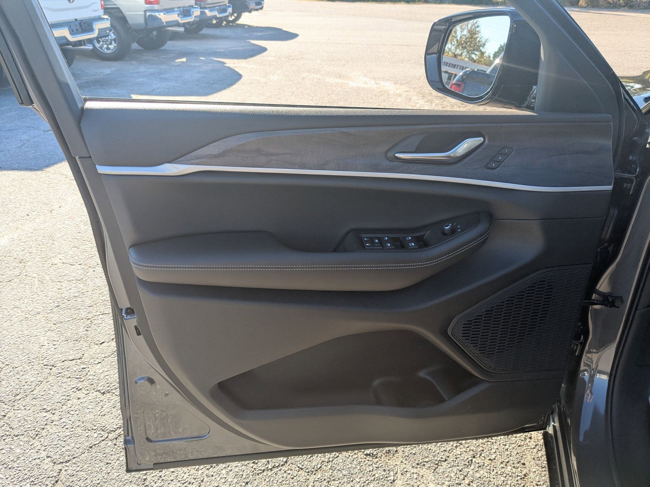 2025 Jeep Grand Cherokee L GRAND CHEROKEE L LIMITED 4X4