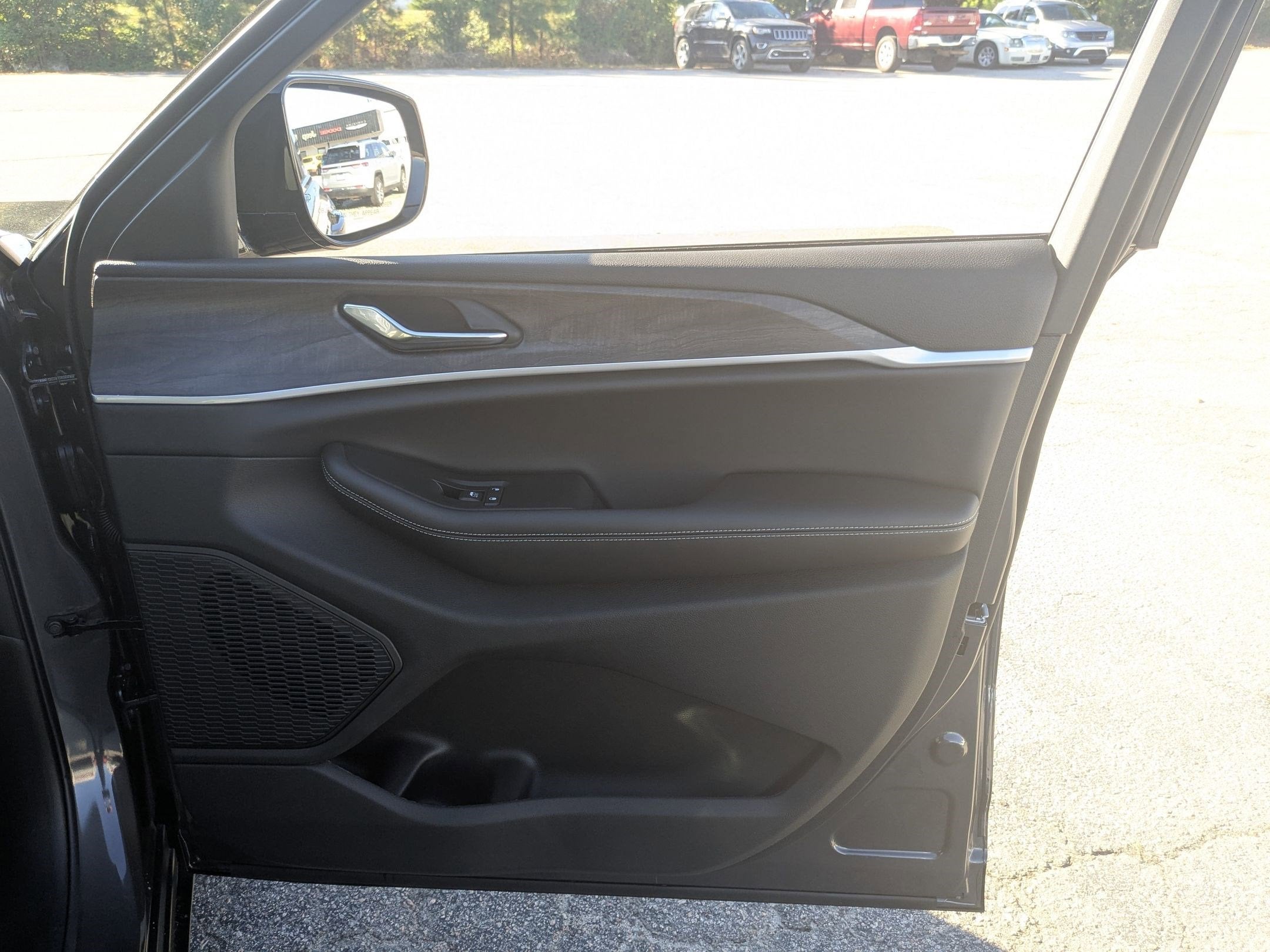 2025 Jeep Grand Cherokee L GRAND CHEROKEE L LIMITED 4X4