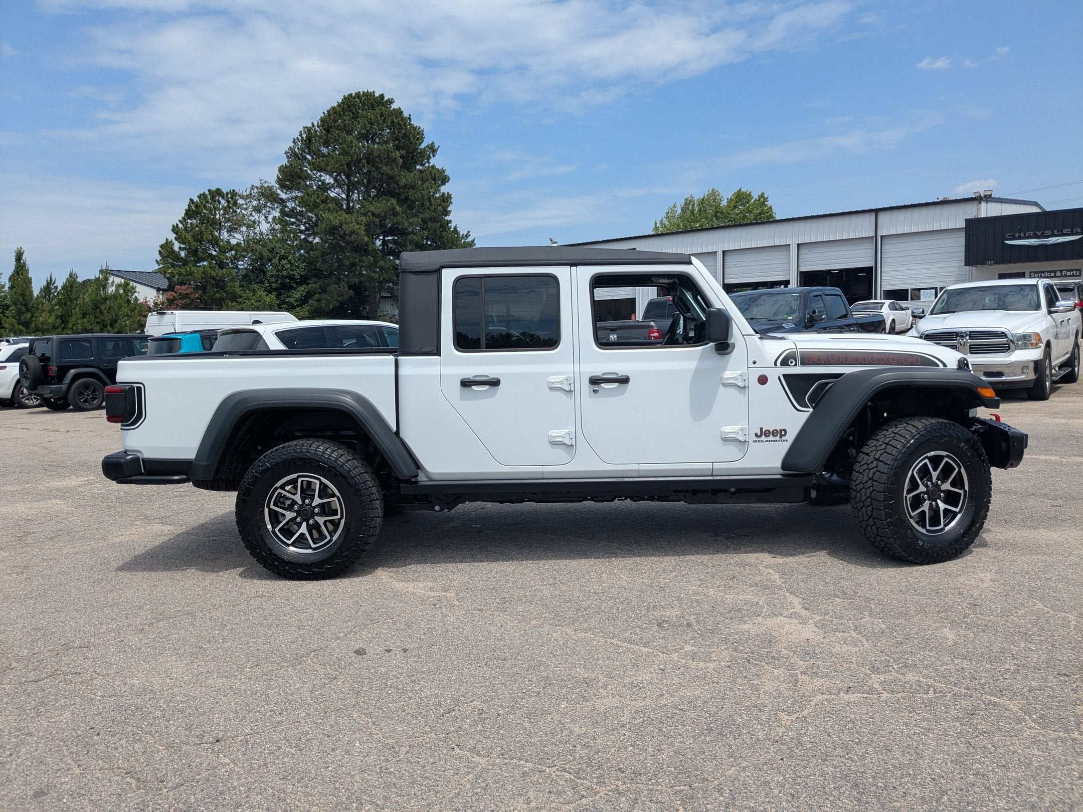 2026 Jeep Gladiator GLADIATOR SHADOW OPS 4X4