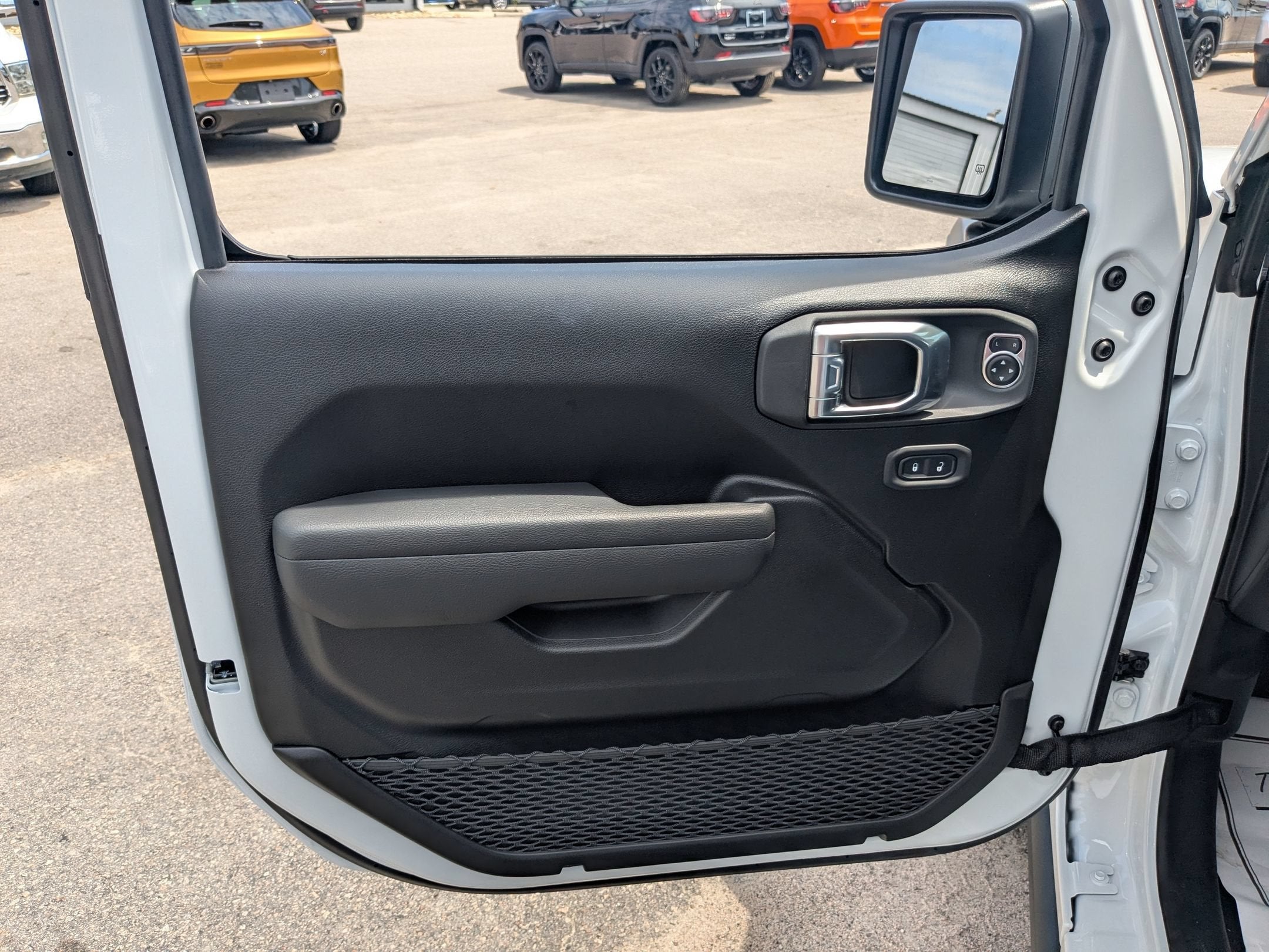 2026 Jeep Gladiator GLADIATOR SHADOW OPS 4X4