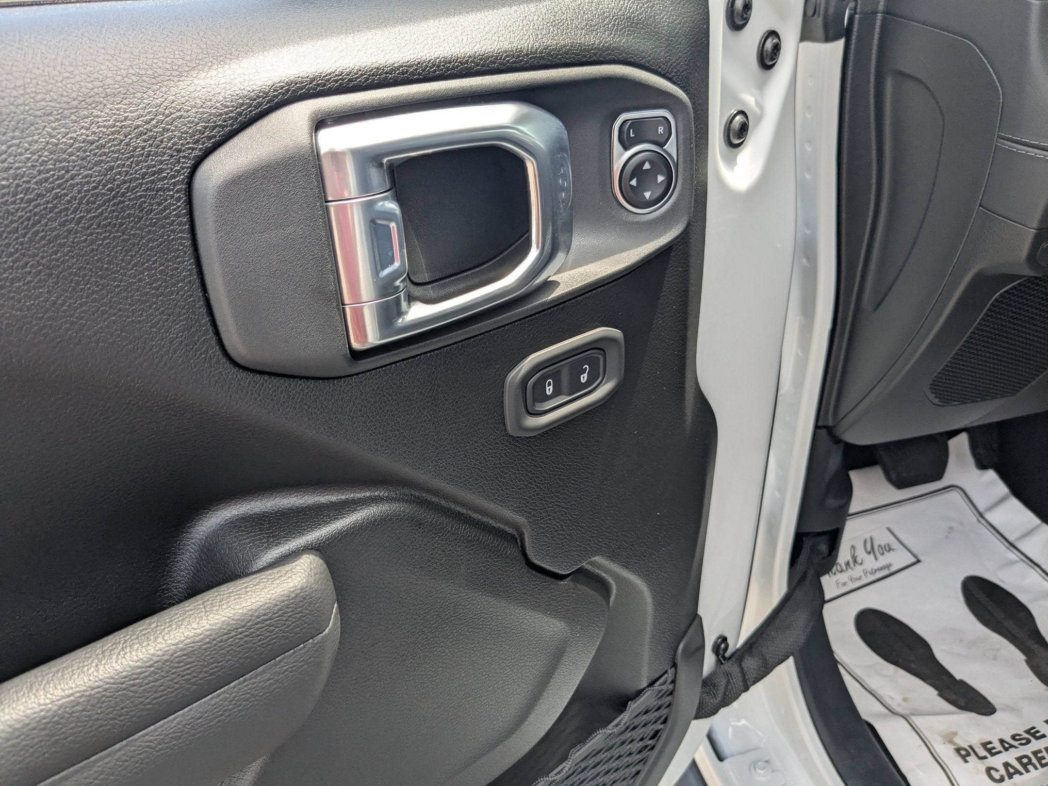 2026 Jeep Gladiator GLADIATOR SHADOW OPS 4X4