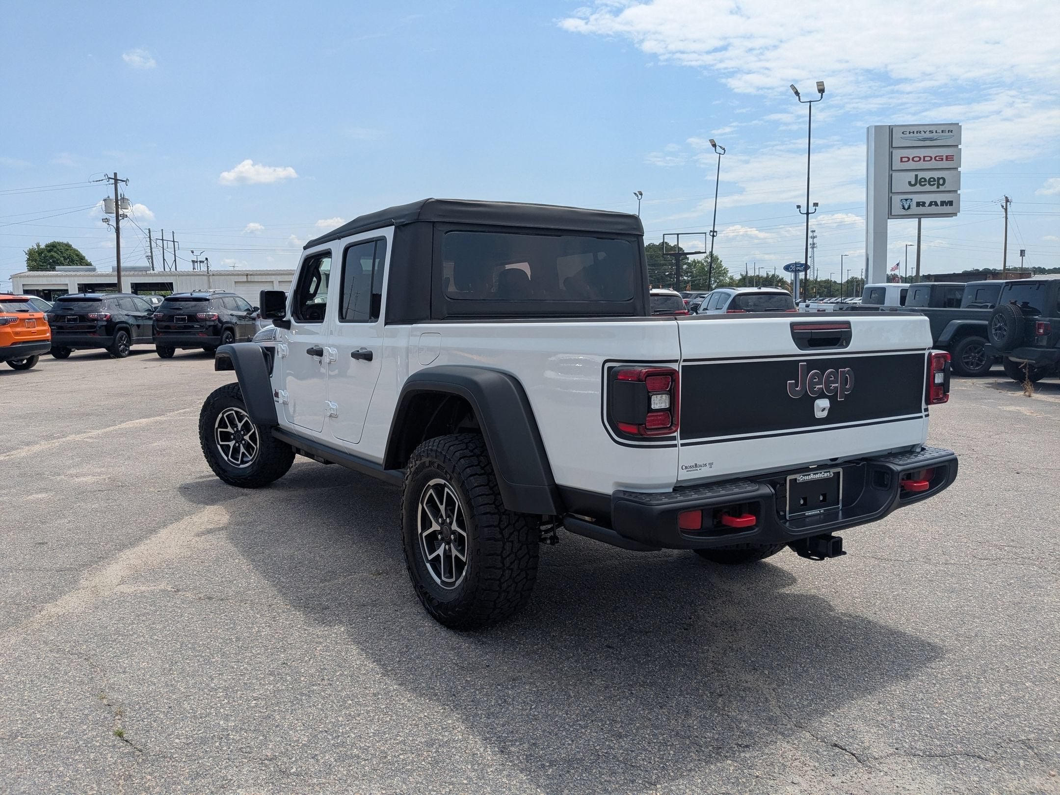 2026 Jeep Gladiator GLADIATOR SHADOW OPS 4X4