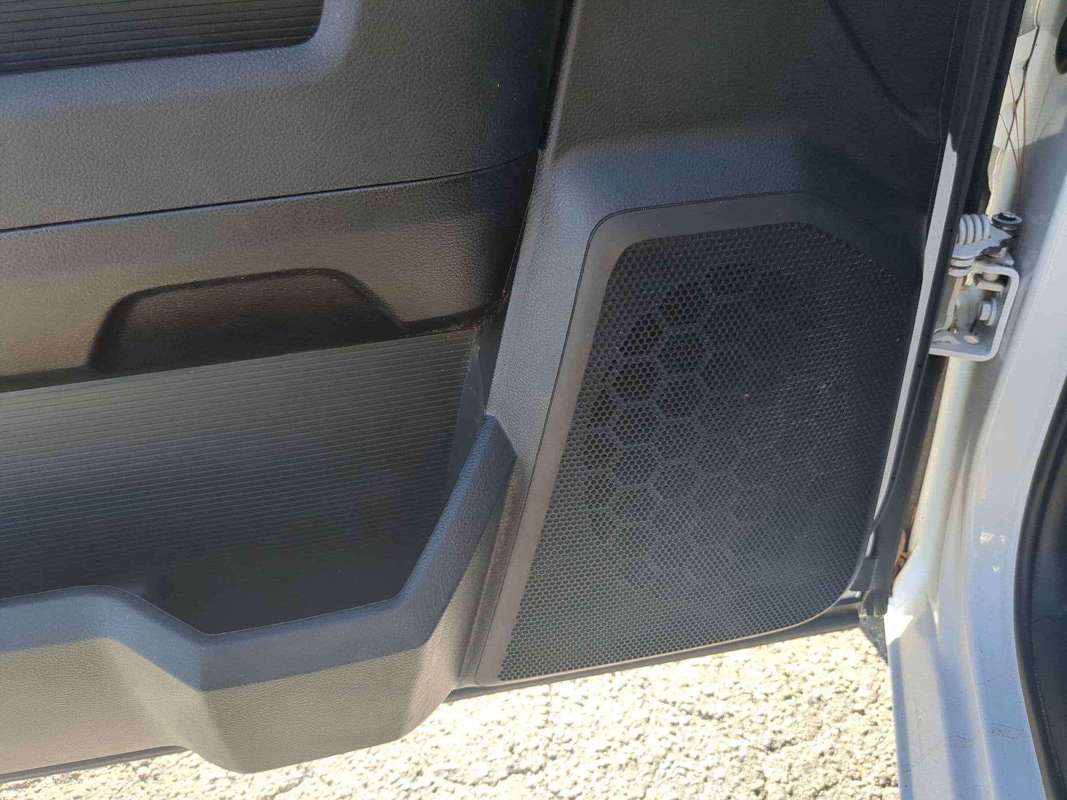 2024 RAM 1500 Classic SLT Quad Cab 4x2 6'4' Box