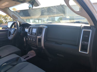 2024 RAM 1500 Classic SLT Quad Cab 4x2 6'4' Box