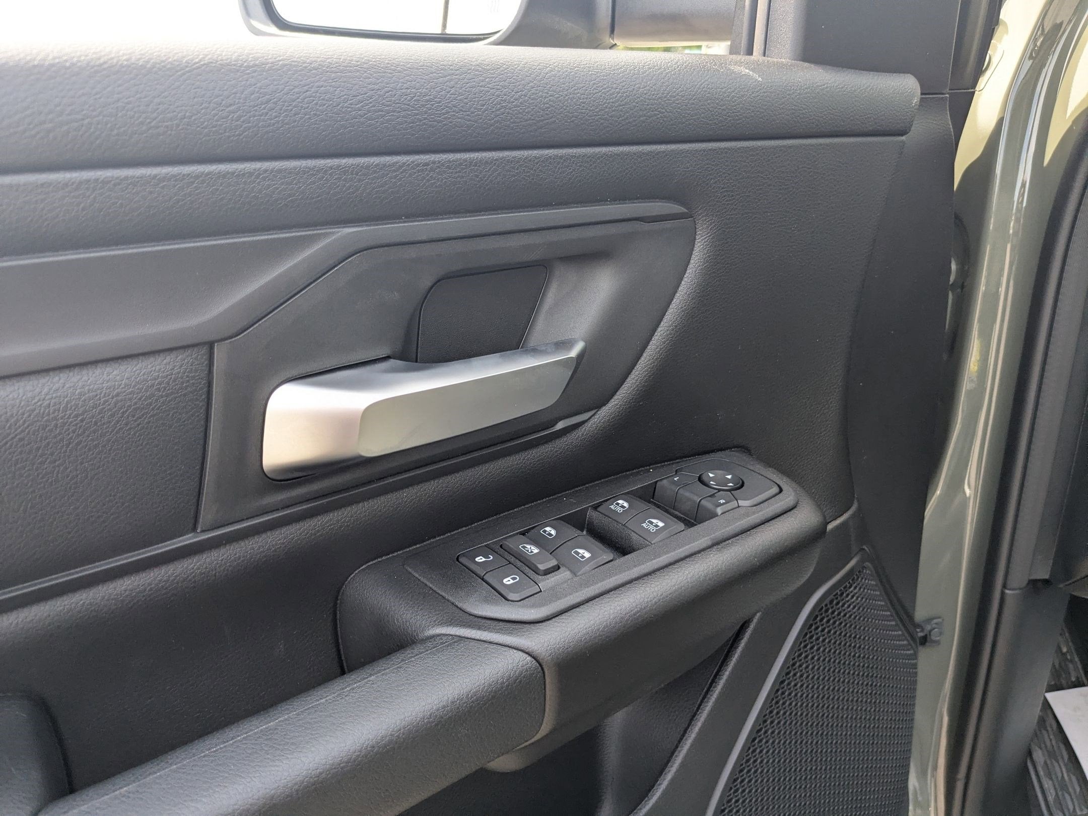 2026 RAM 1500 RAM 1500 WARLOCK CREW CAB 4X4 5'7' BOX