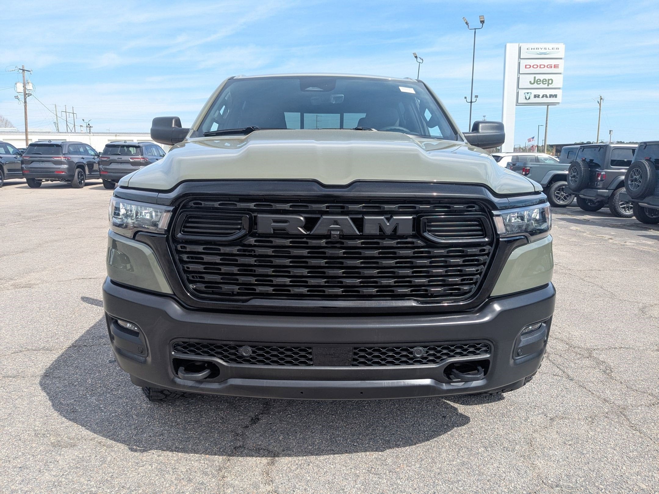 2026 RAM 1500 RAM 1500 WARLOCK CREW CAB 4X4 5'7' BOX