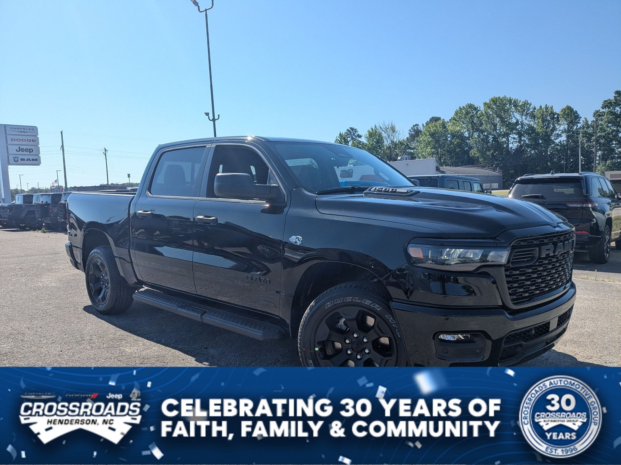 2026 RAM 1500 RAM 1500 EXPRESS CREW CAB 4X4 5'7' BOX