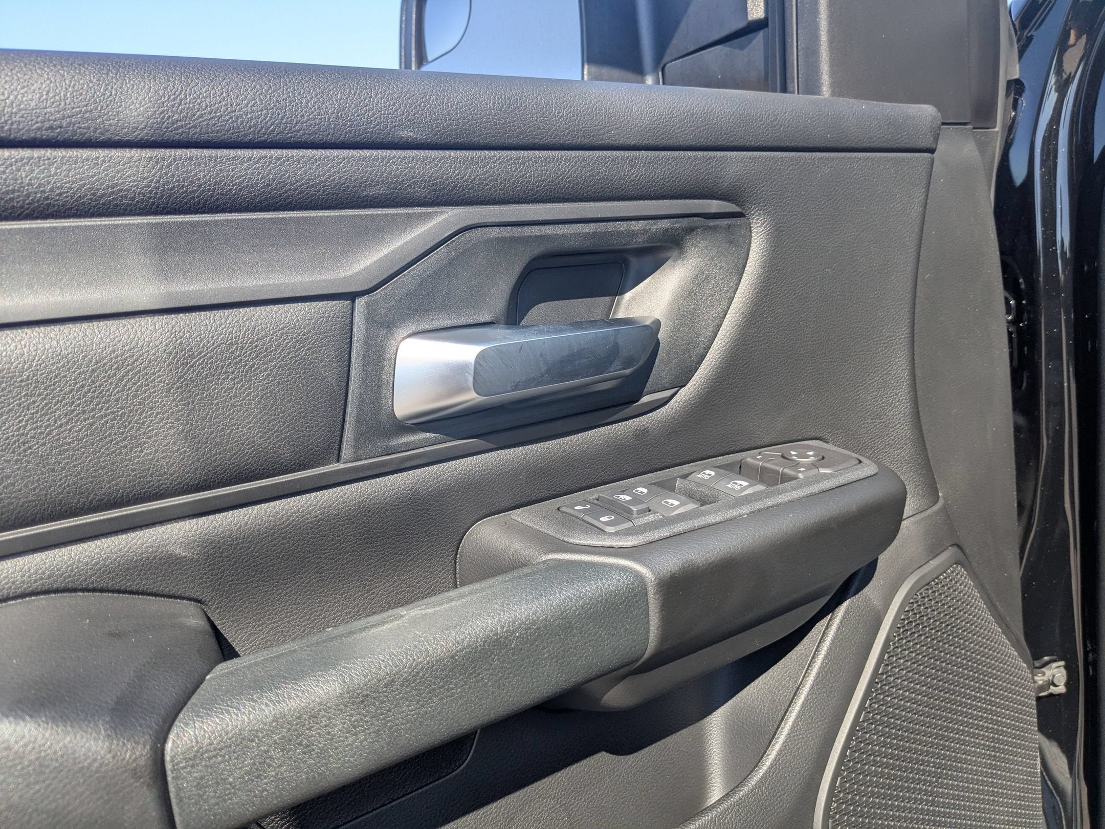 2026 RAM 1500 RAM 1500 EXPRESS CREW CAB 4X4 5'7' BOX