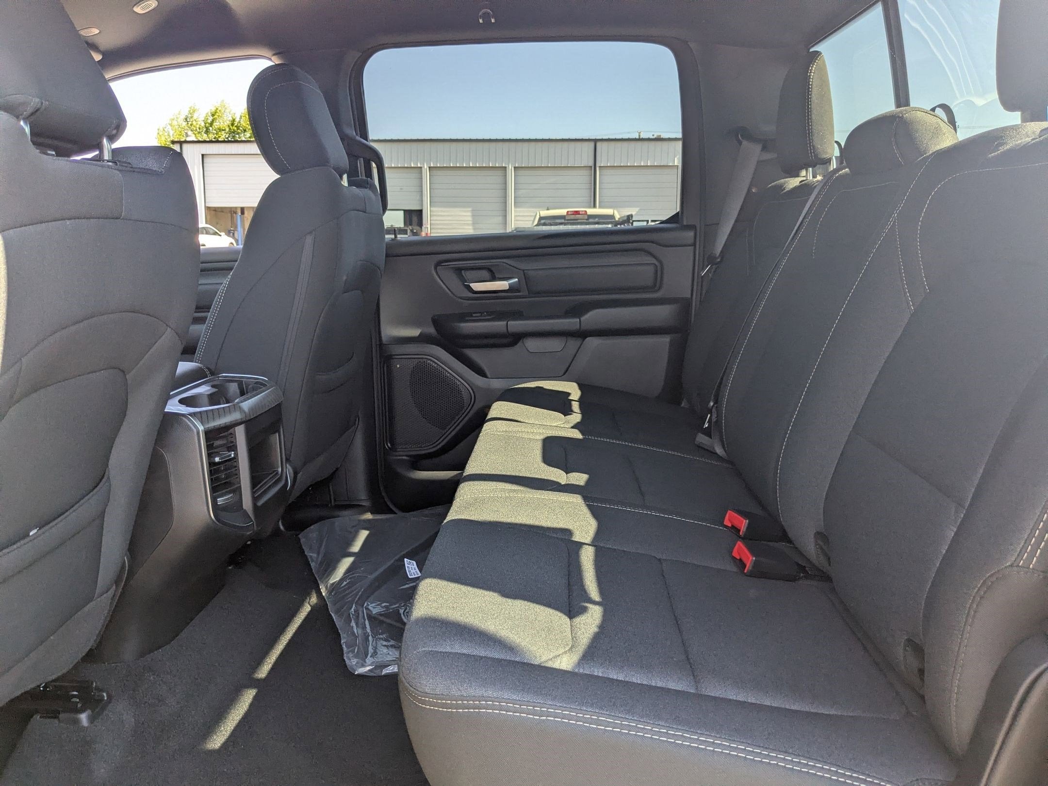 2026 RAM 1500 RAM 1500 EXPRESS CREW CAB 4X4 5'7' BOX