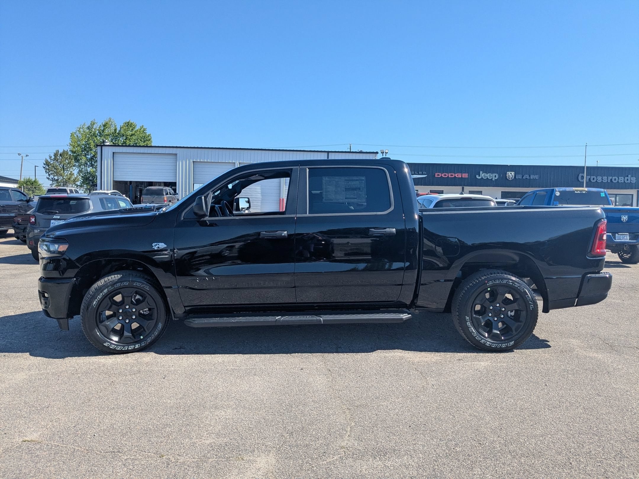 2026 RAM 1500 RAM 1500 EXPRESS CREW CAB 4X4 5'7' BOX