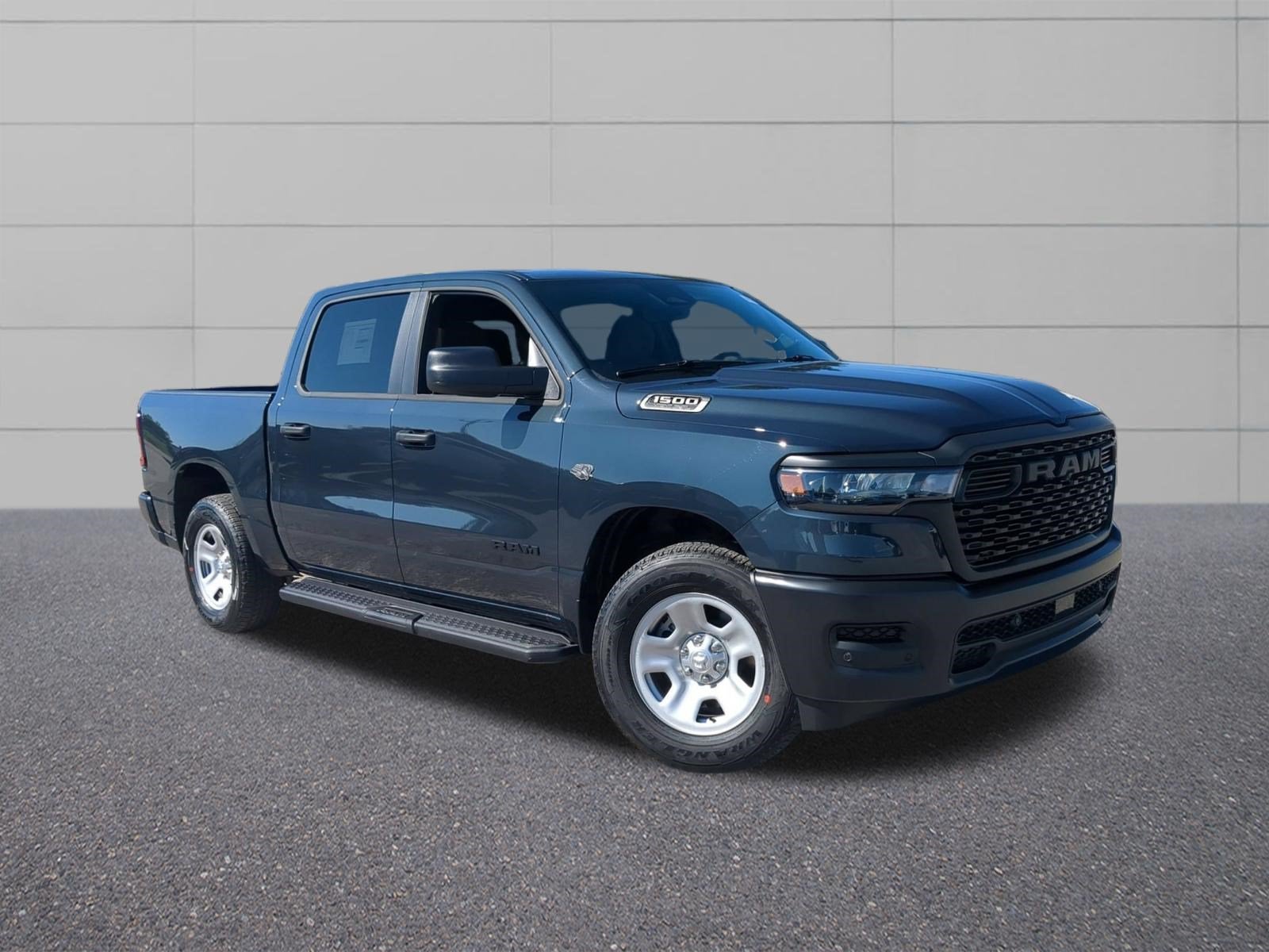 2027 RAM 1500 RAM 1500 TRADESMAN CREW CAB 4X4 5'7' BOX