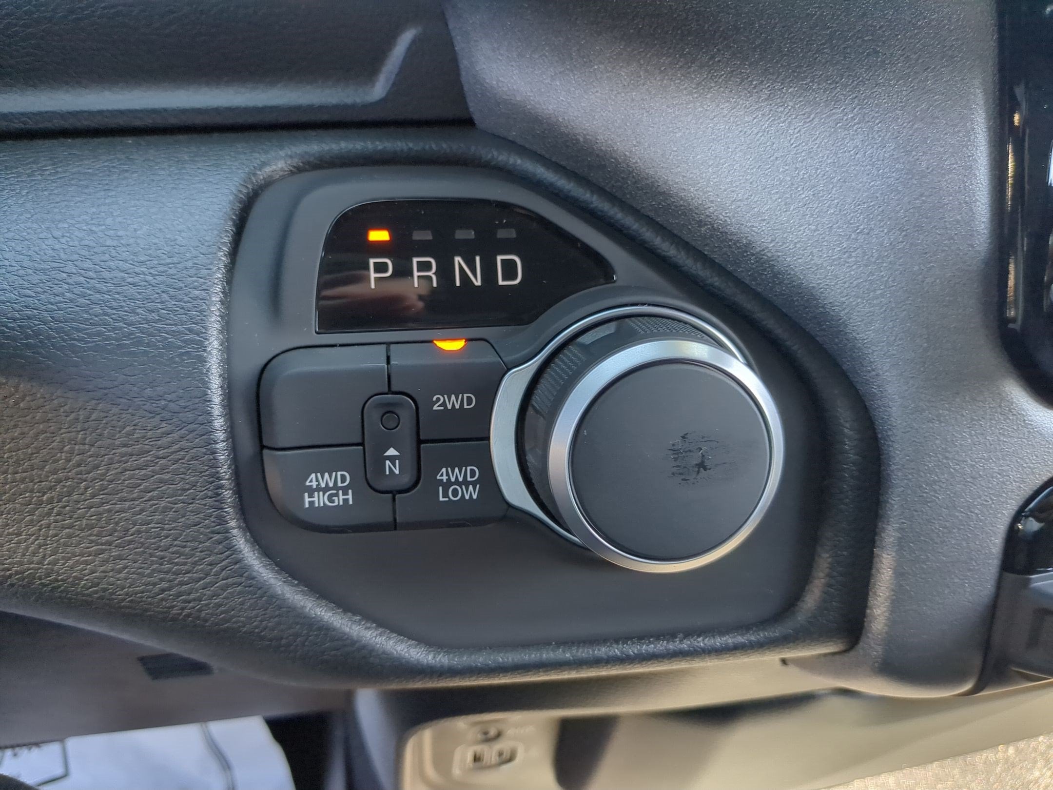 2027 RAM 1500 RAM 1500 TRADESMAN CREW CAB 4X4 5'7' BOX