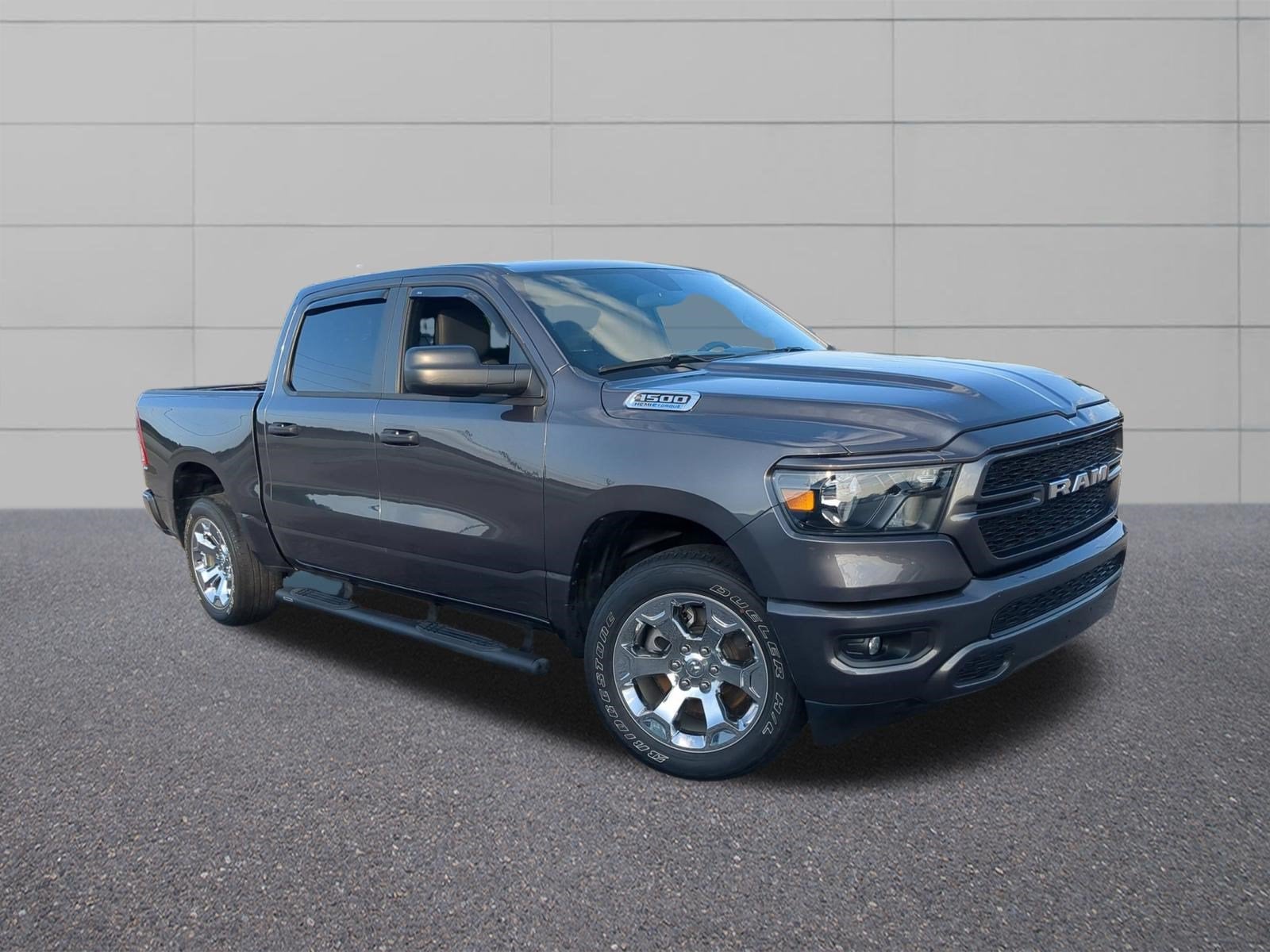 2024 RAM 1500 Tradesman Crew Cab 4x4 5'7' Box