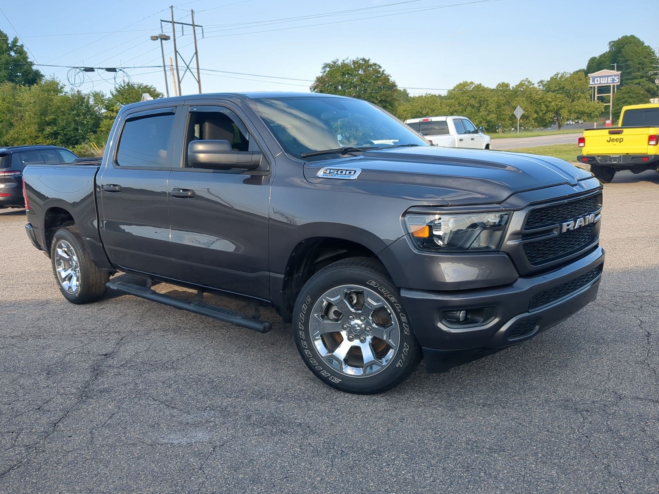 2024 RAM 1500 Tradesman Crew Cab 4x4 5'7' Box