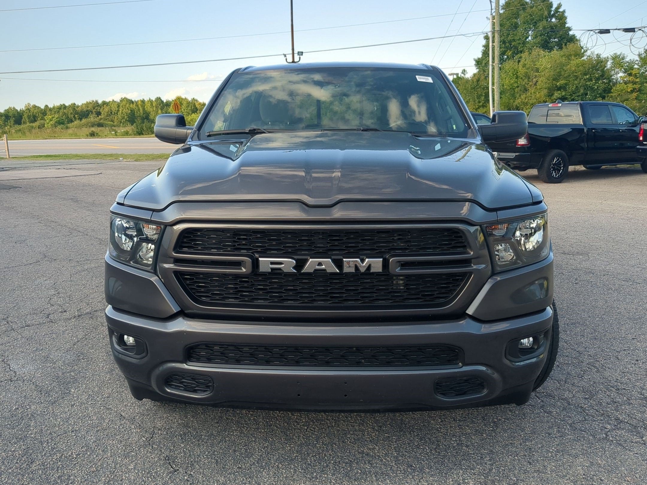 2024 RAM 1500 Tradesman Crew Cab 4x4 5'7' Box