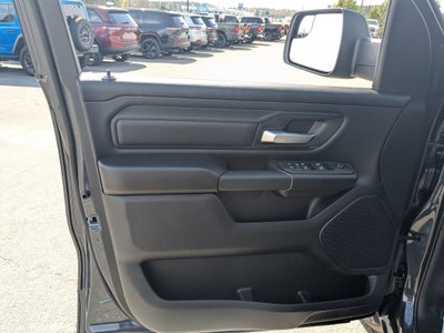 2026 RAM 1500 RAM 1500 EXPRESS CREW CAB 4X4 5'7' BOX