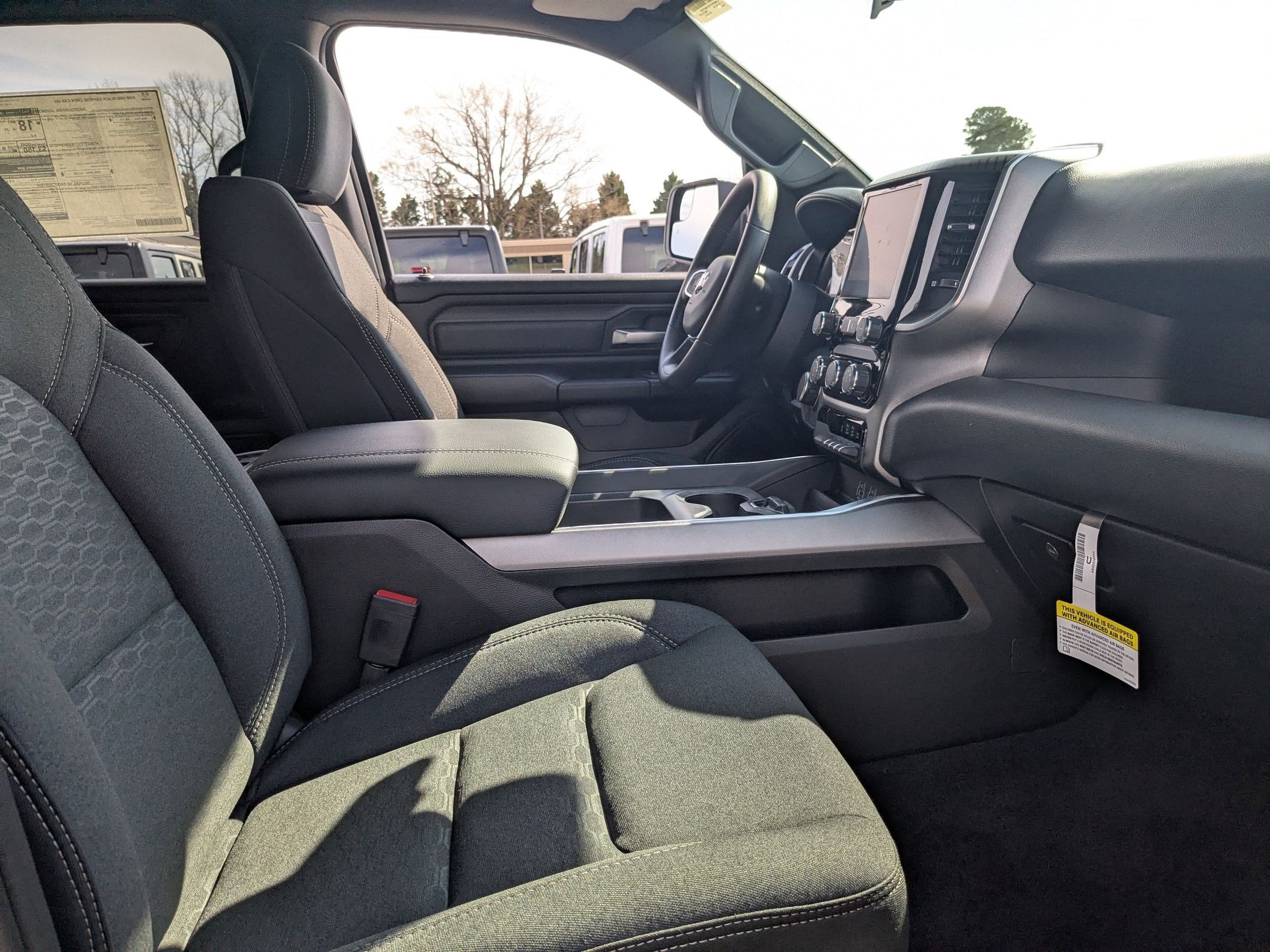 2026 RAM 1500 RAM 1500 EXPRESS CREW CAB 4X4 5'7' BOX