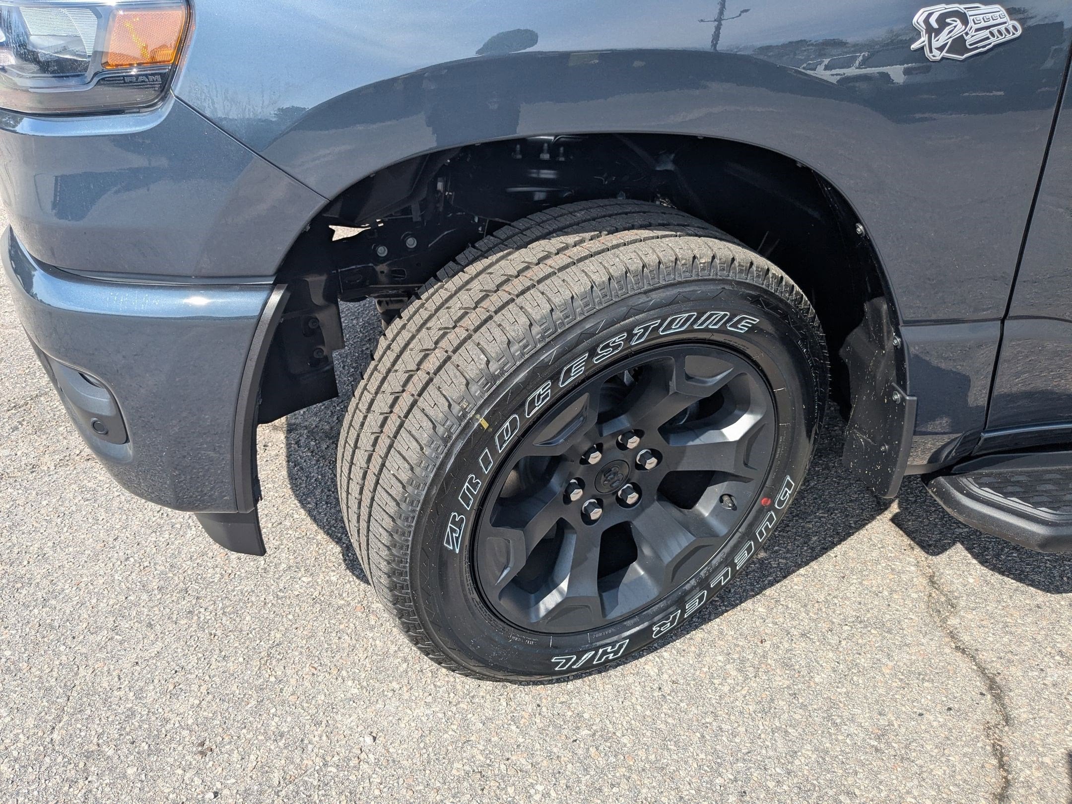 2026 RAM 1500 RAM 1500 EXPRESS CREW CAB 4X4 5'7' BOX