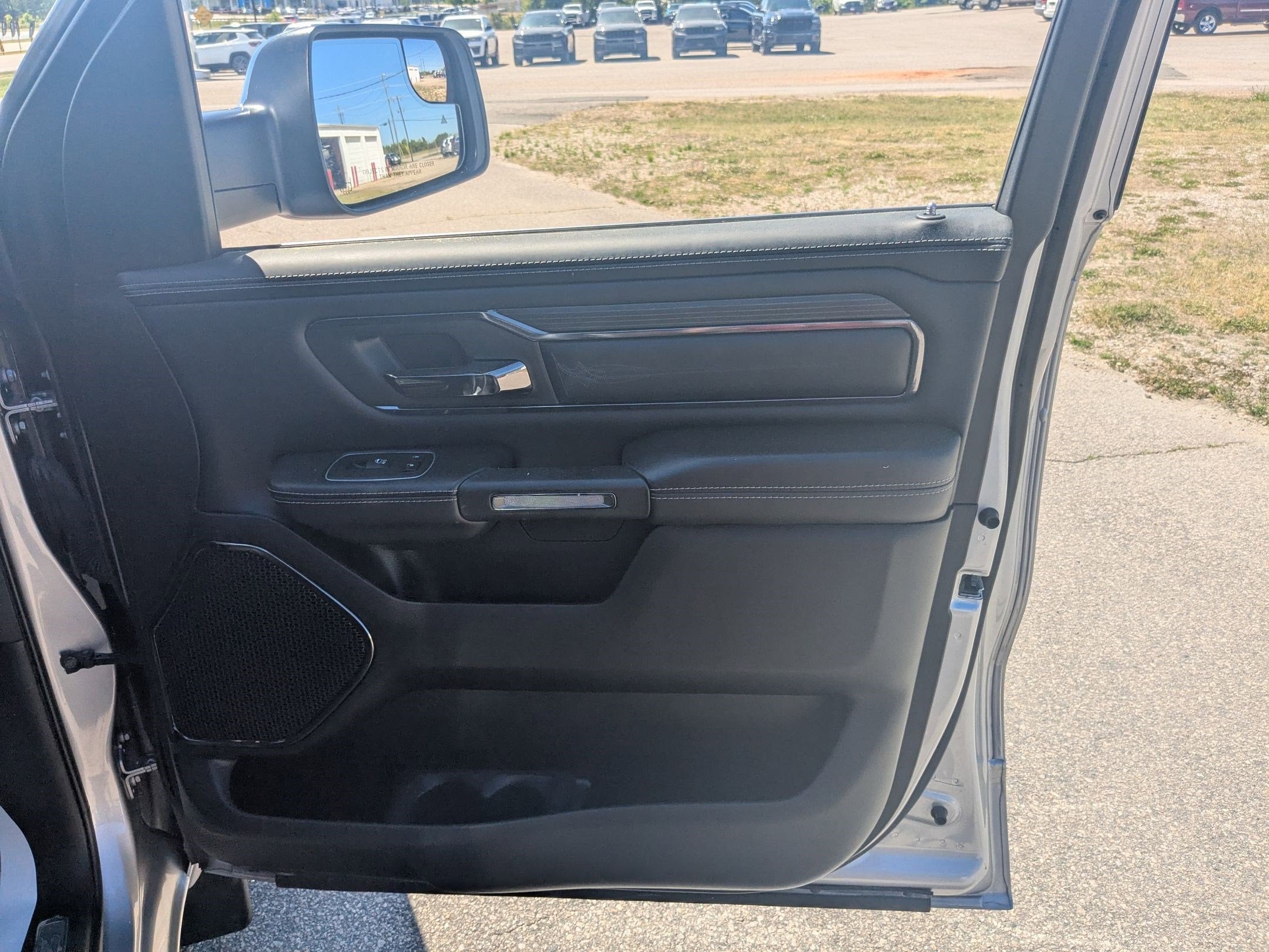 2022 RAM 1500 Limited Crew Cab 4x4 5'7' Box