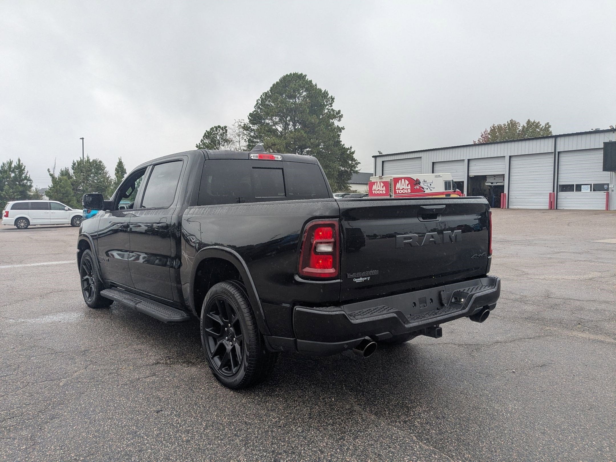 2026 RAM 1500 RAM 1500 LARAMIE CREW CAB 4X4 5'7' BOX