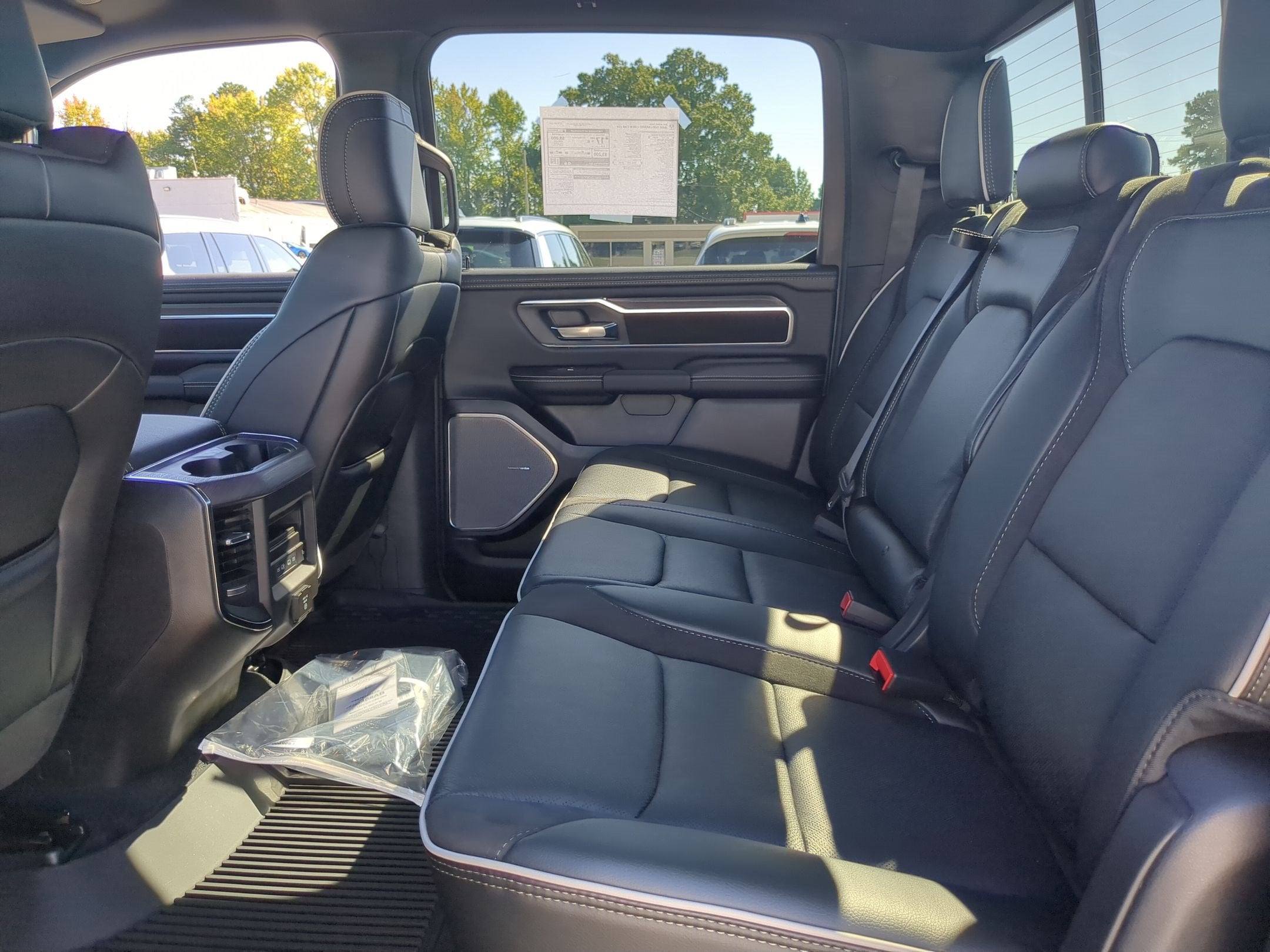 2027 RAM 1500 RAM 1500 LARAMIE CREW CAB 4X4 5'7' BOX